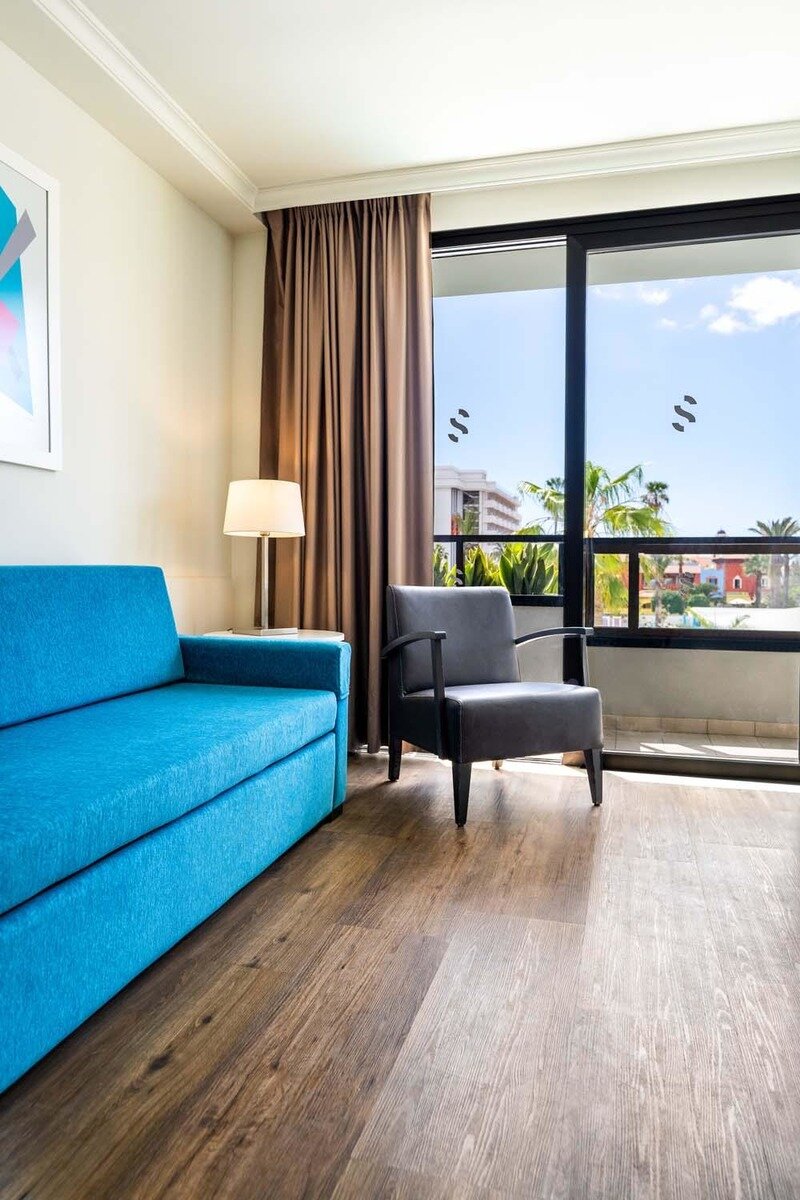 Wohnbeispiel Pool View Room