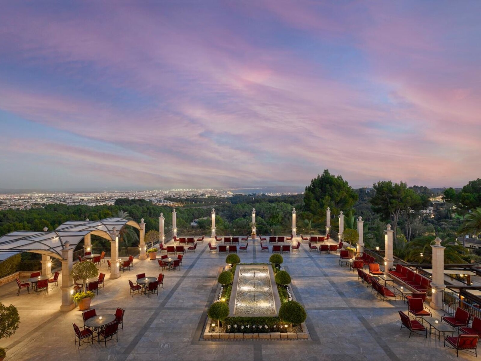 Bar Armas & George Sand Lounge
