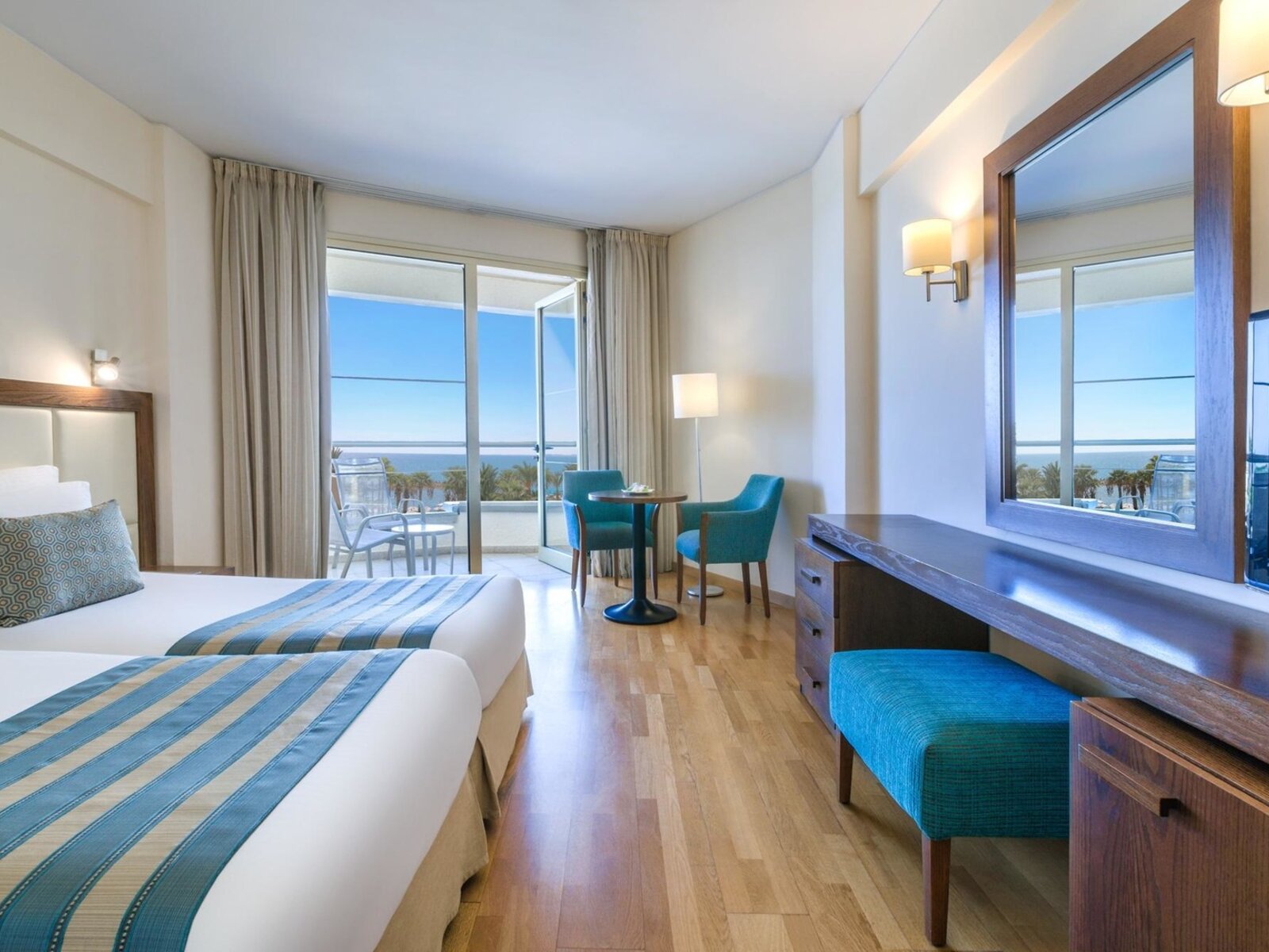 Wohnbeispiel Promotion Double Room Land View