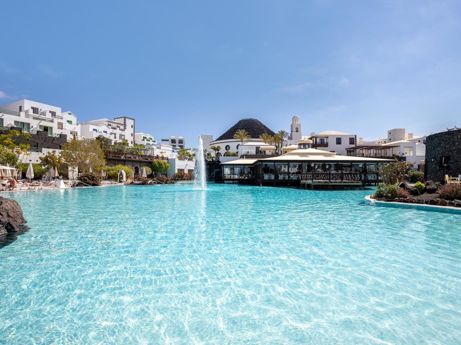 PISCINA LAGO