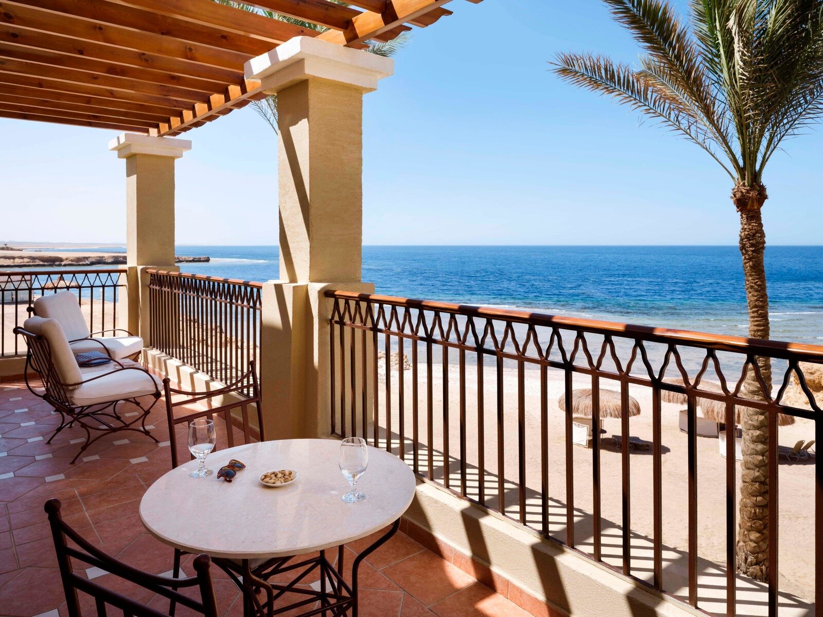 Wohnbeispiel Junior Queen Suite Sea View Room