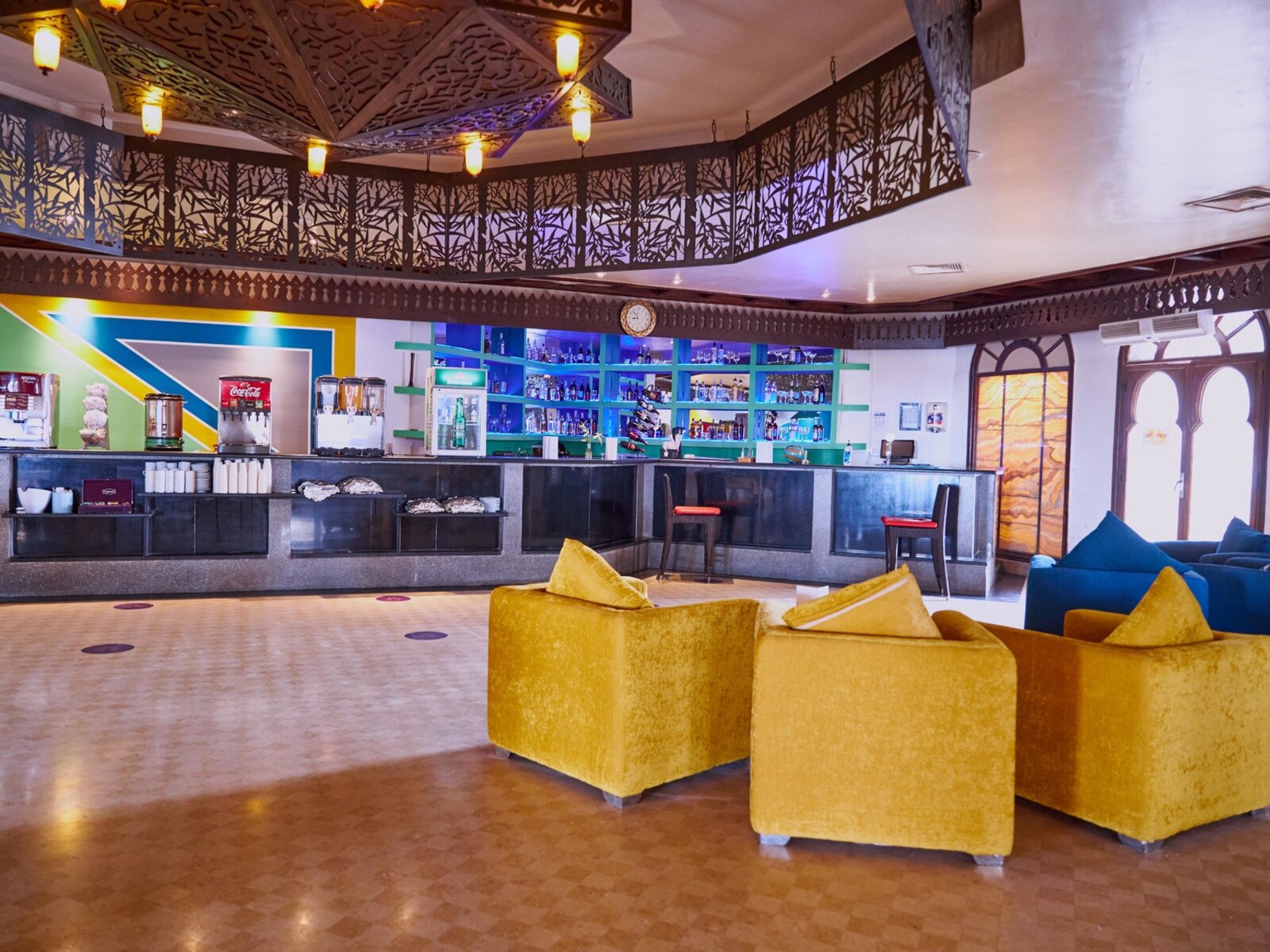 AZUR BAR