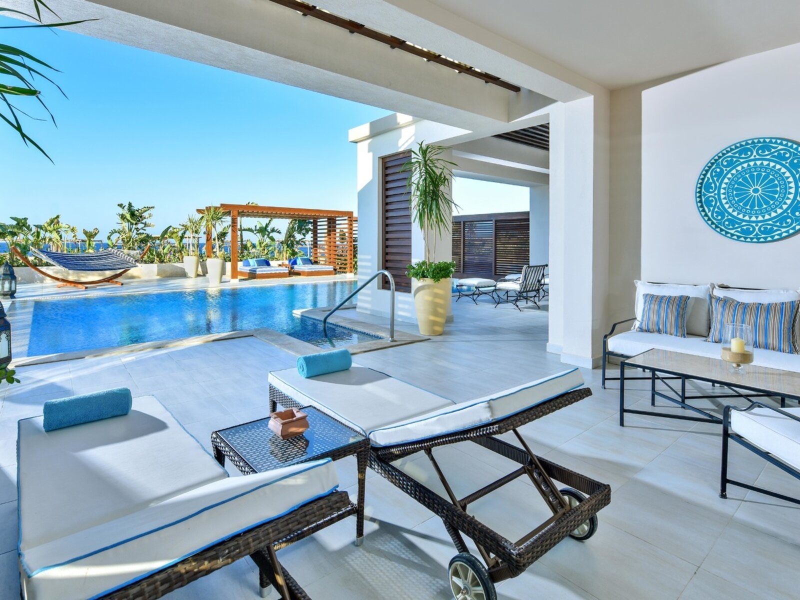Wohnbeispiel Royal Suite sea view with privet pool