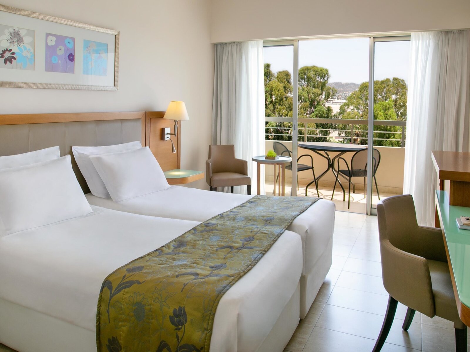 Twin Room Inland View