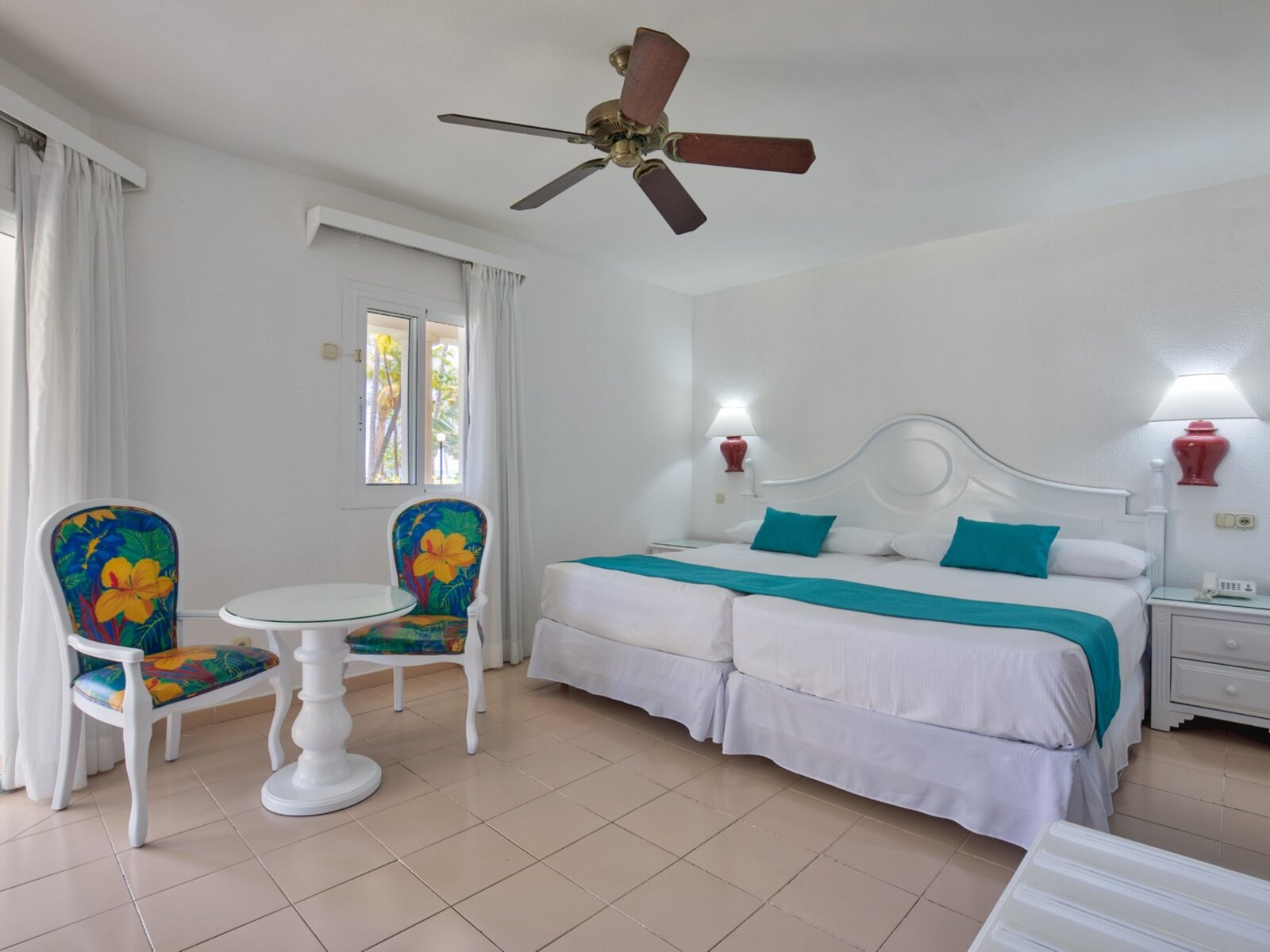Wohnbeispiel Superior Room Ocean Front