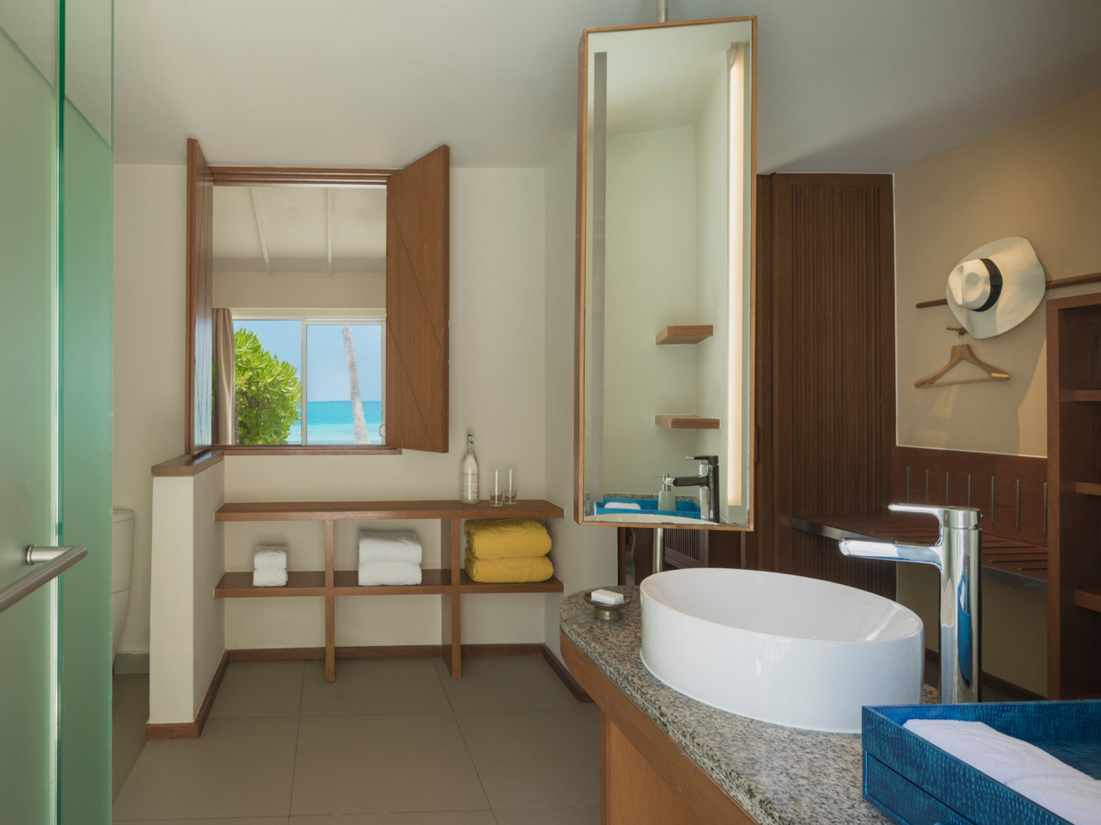 Wohnbeispiel Lagoon View Beach Villa with Swirl Pool