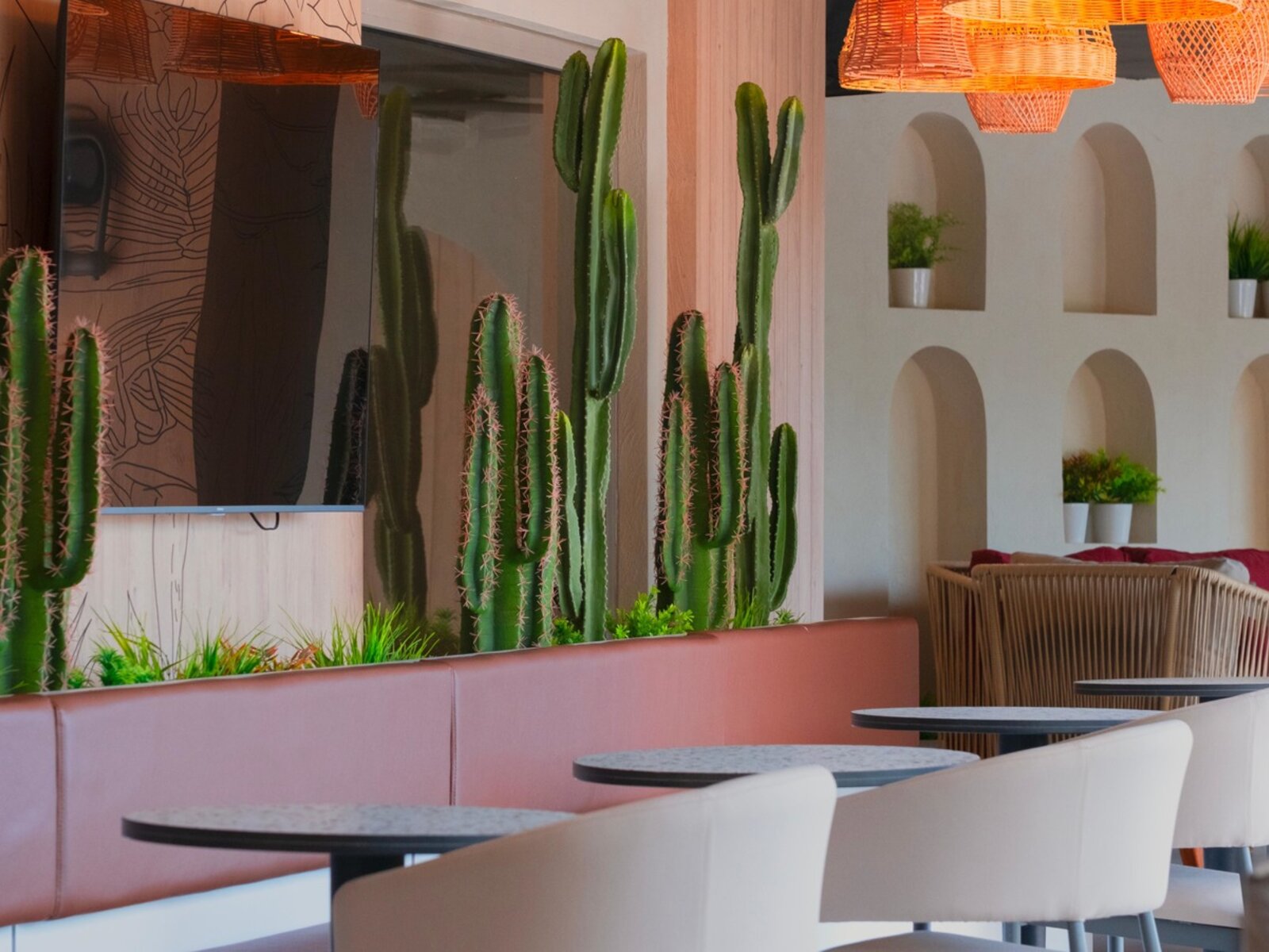 Leo's Cafe - Patisserie