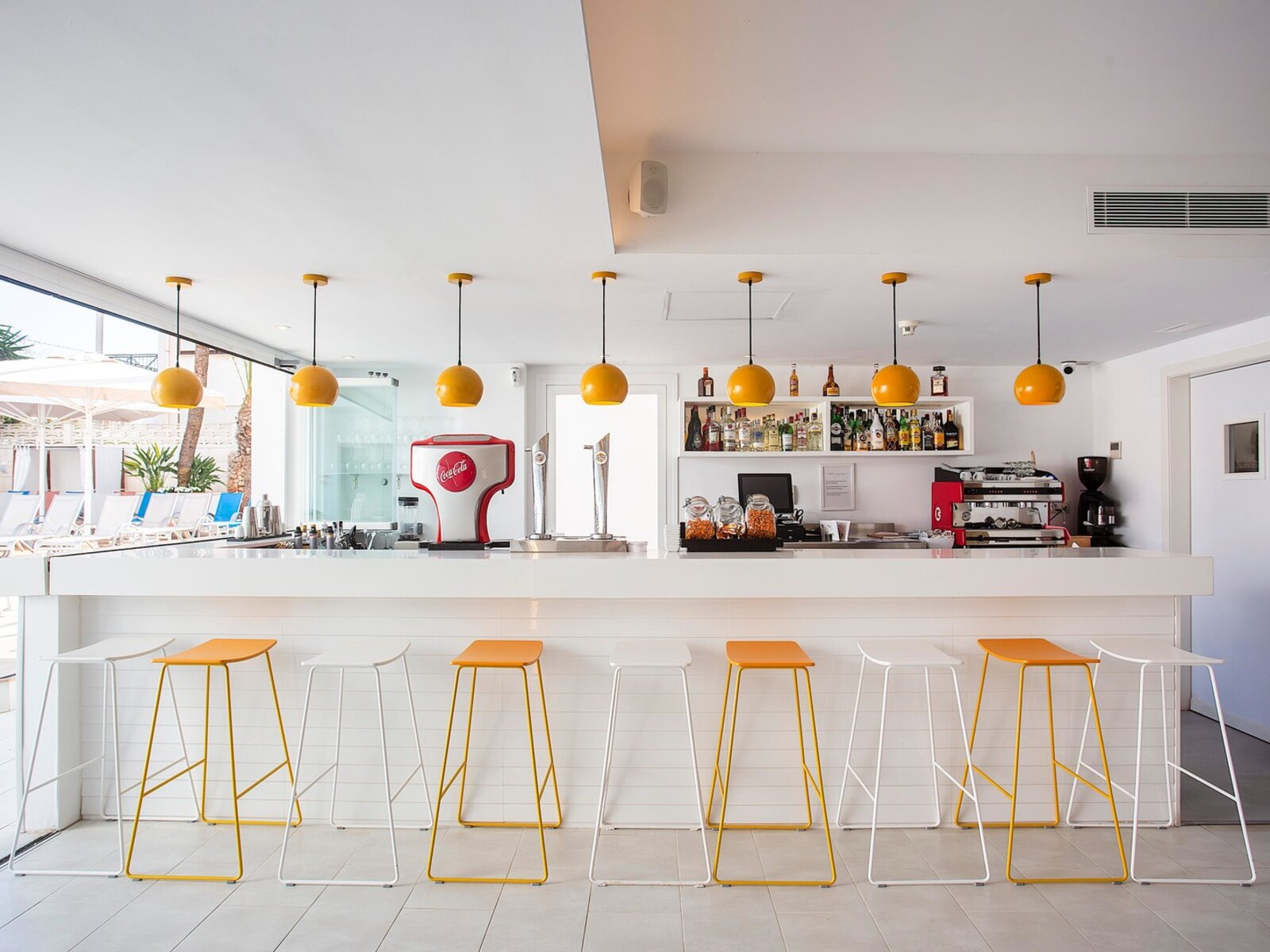 Snack Bar