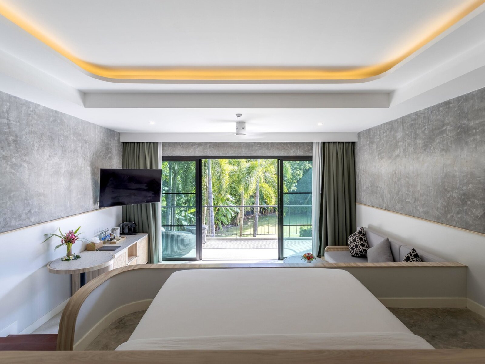 Wohnbeispiel Pool Access Suite Upper Floor
