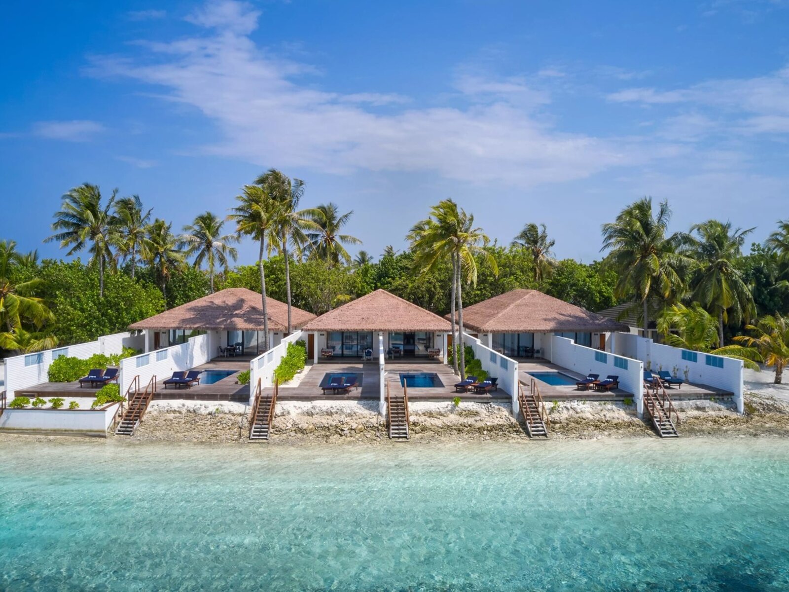 Wohnbeispiel Oceanfront Pool Villa