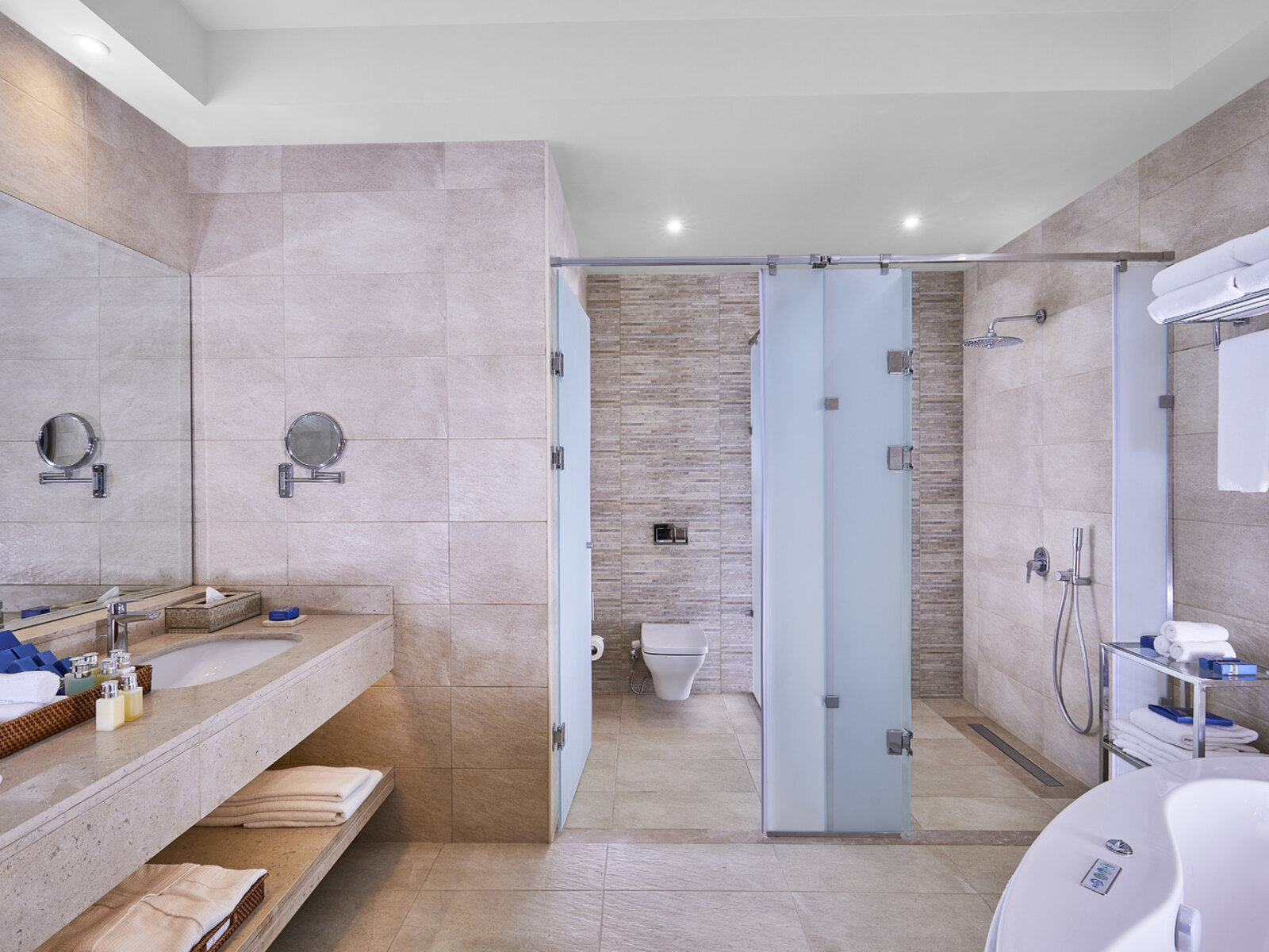 Wohnbeispiel Deluxe Swim Up sea view with dressing room