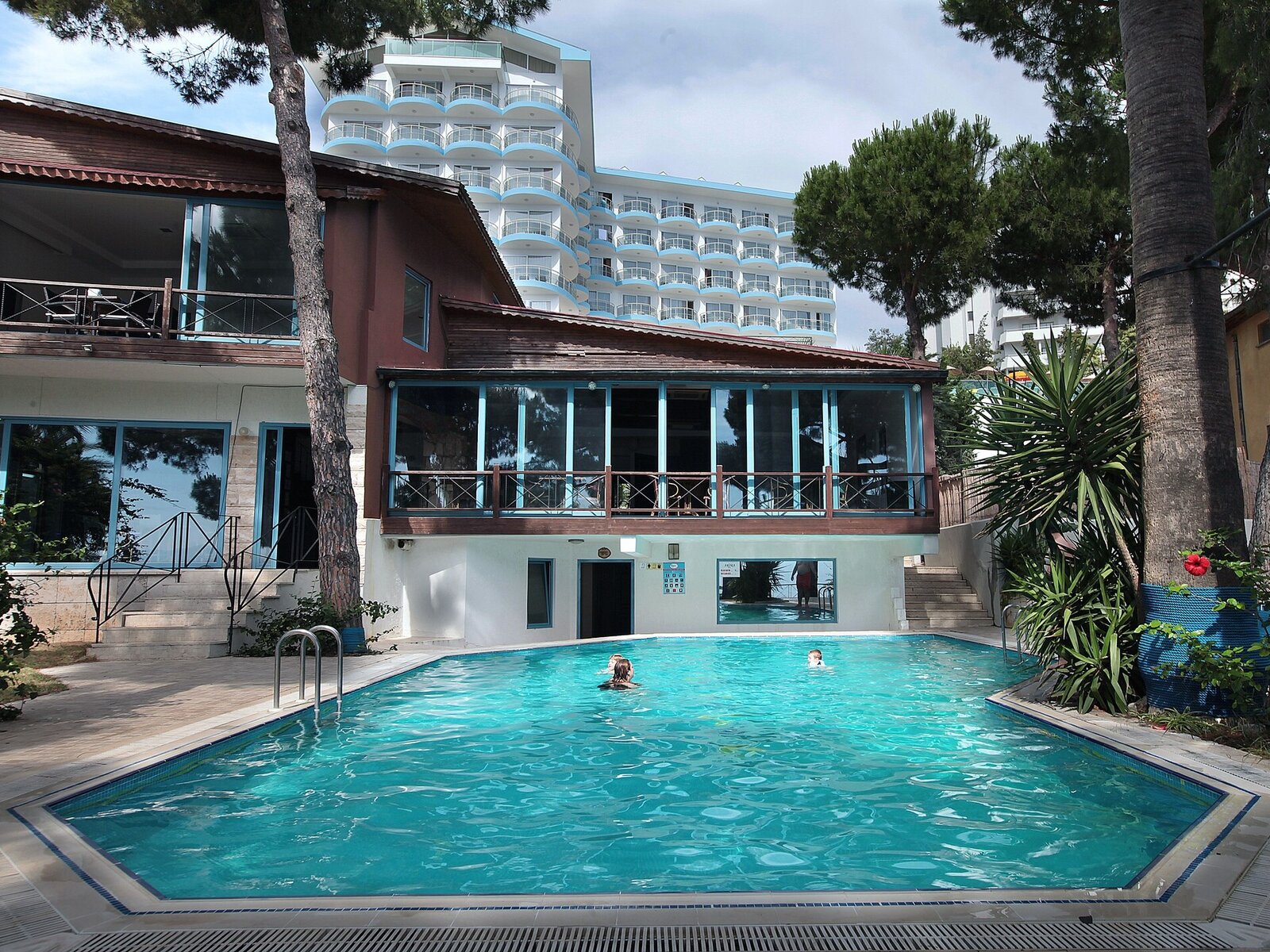 Pool