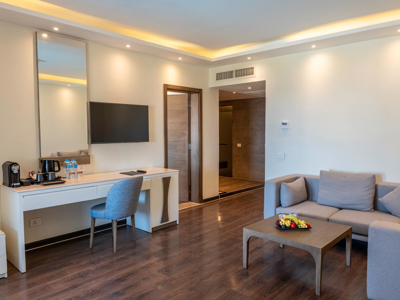 Wohnbeispiel Posh Club Jacuzzi Suite
