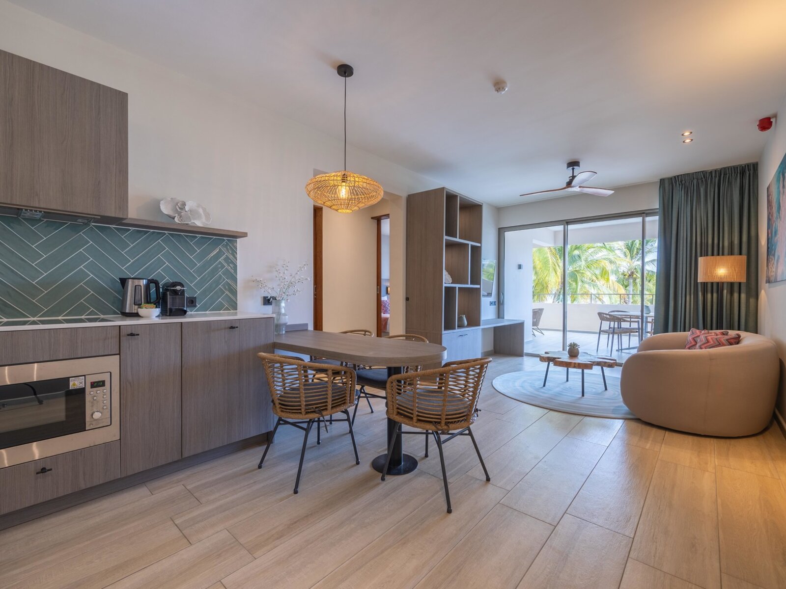 Wohnbeispiel 3-BEDROOM DELUXE APARTMENT