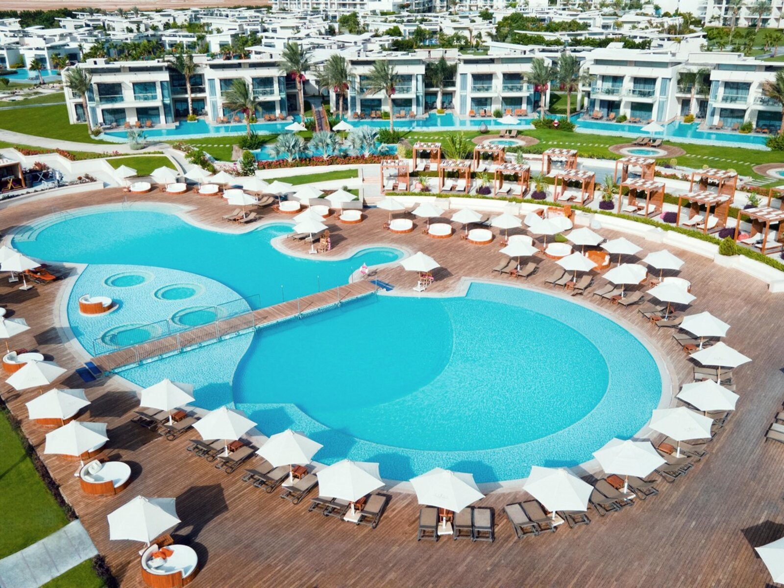 Entertainment Pool
