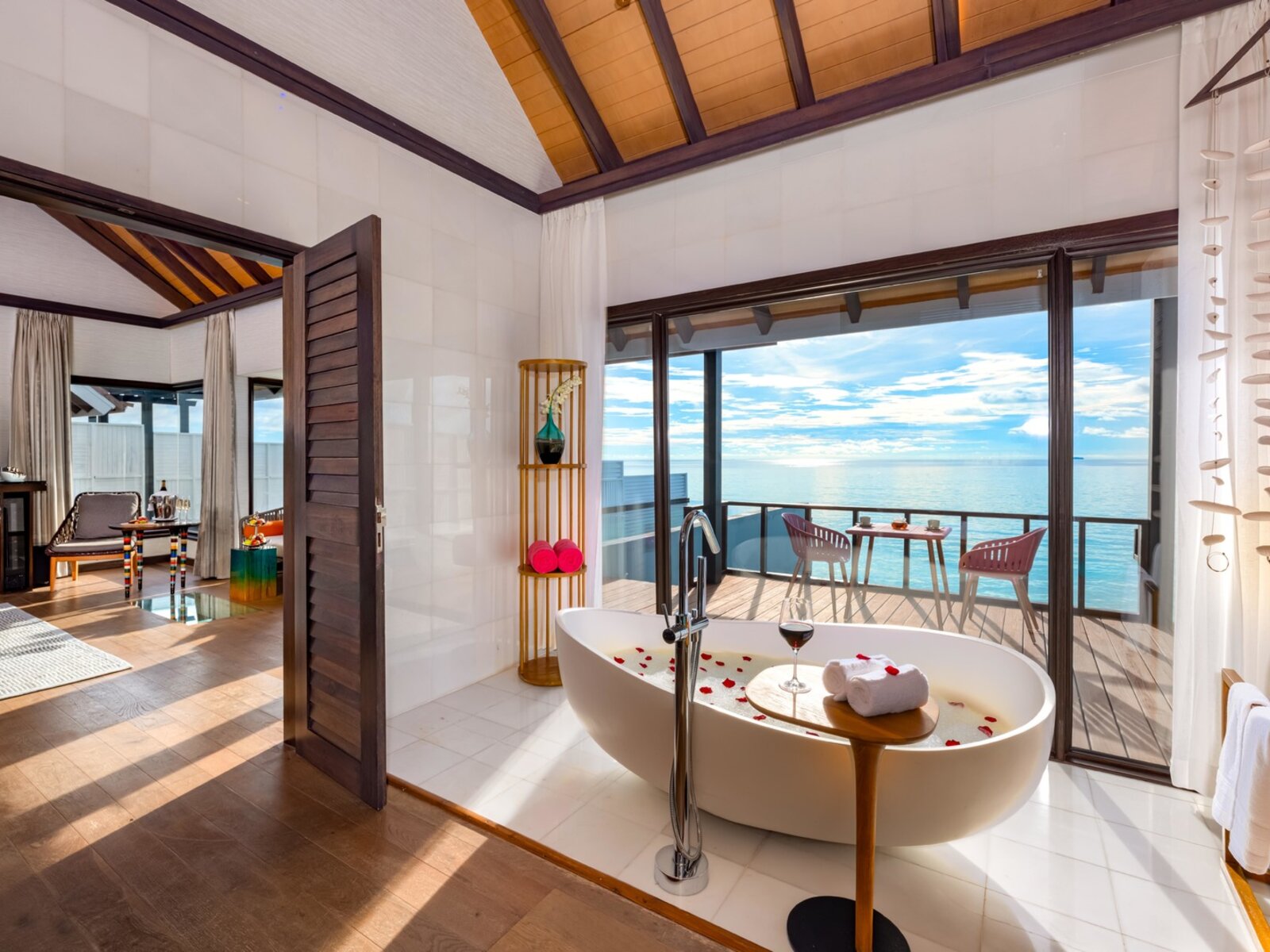 Wohnbeispiel Wind Villa with Pool