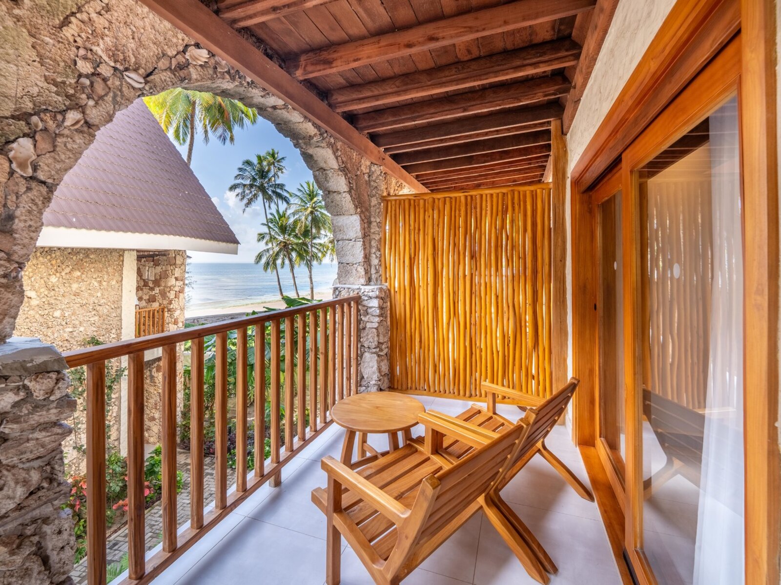 Wohnbeispiel Junior Suite Pool and Ocean View King Bed