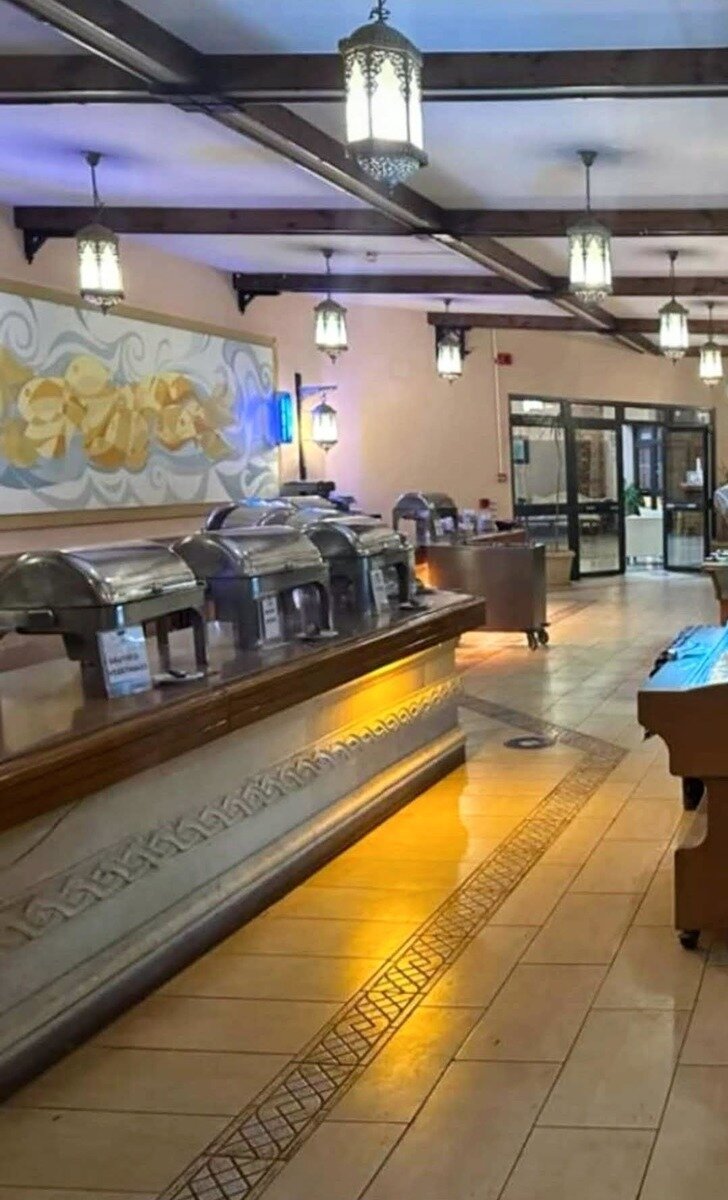 Main Restaurant ( Breakfast - Dinner )