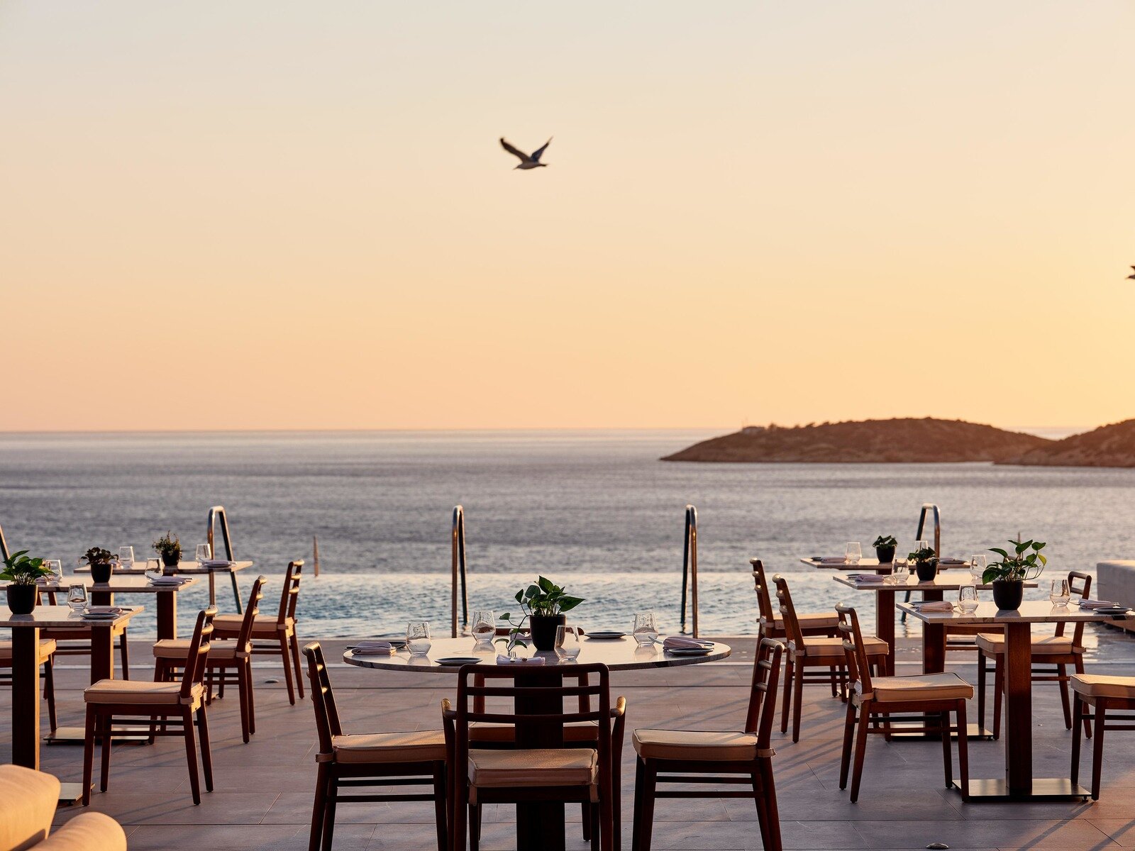 KNOSSOS Restaurant