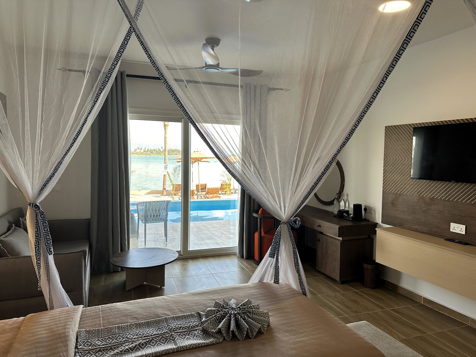 Wohnbeispiel Deluxe Ocean View Swim-Up