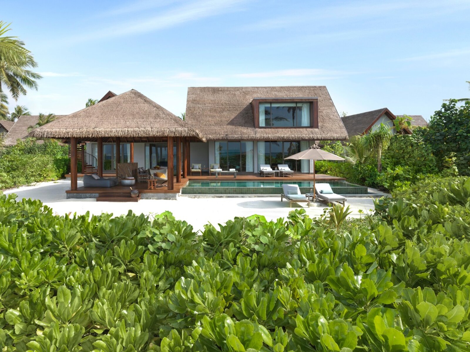 Wohnbeispiel Family Beach Retreat with Pool