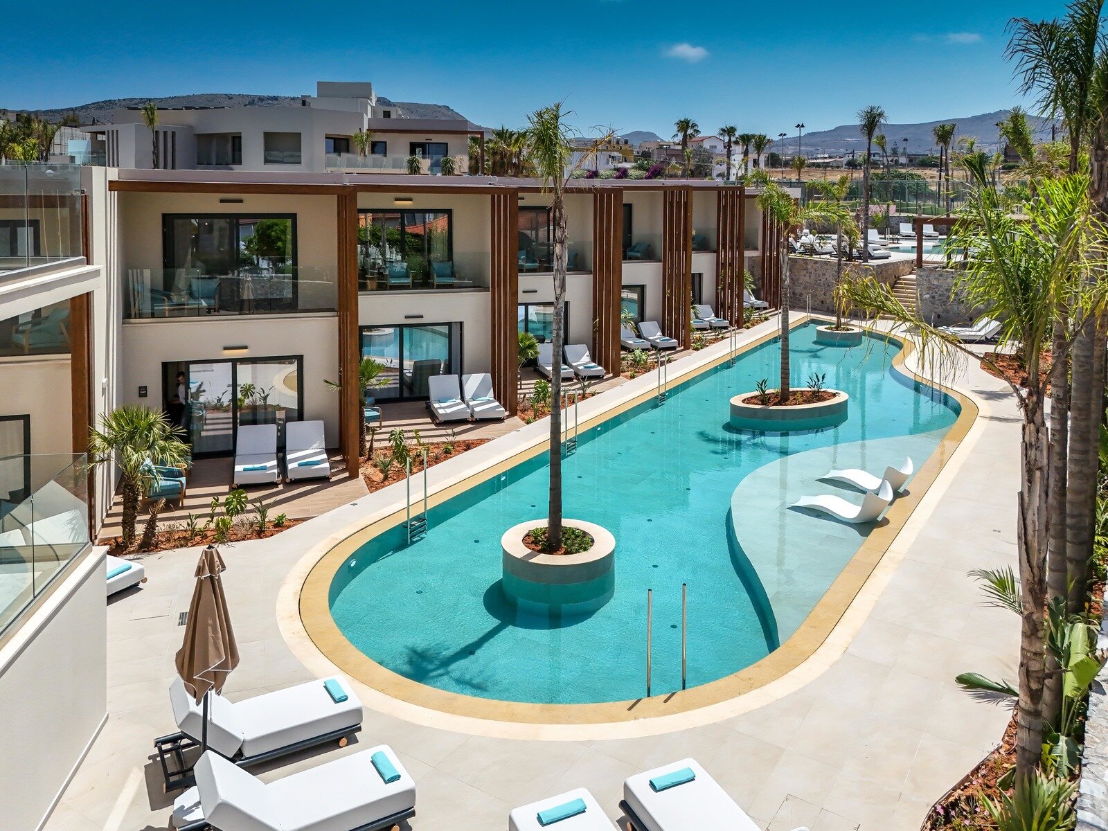 MAIN POOL