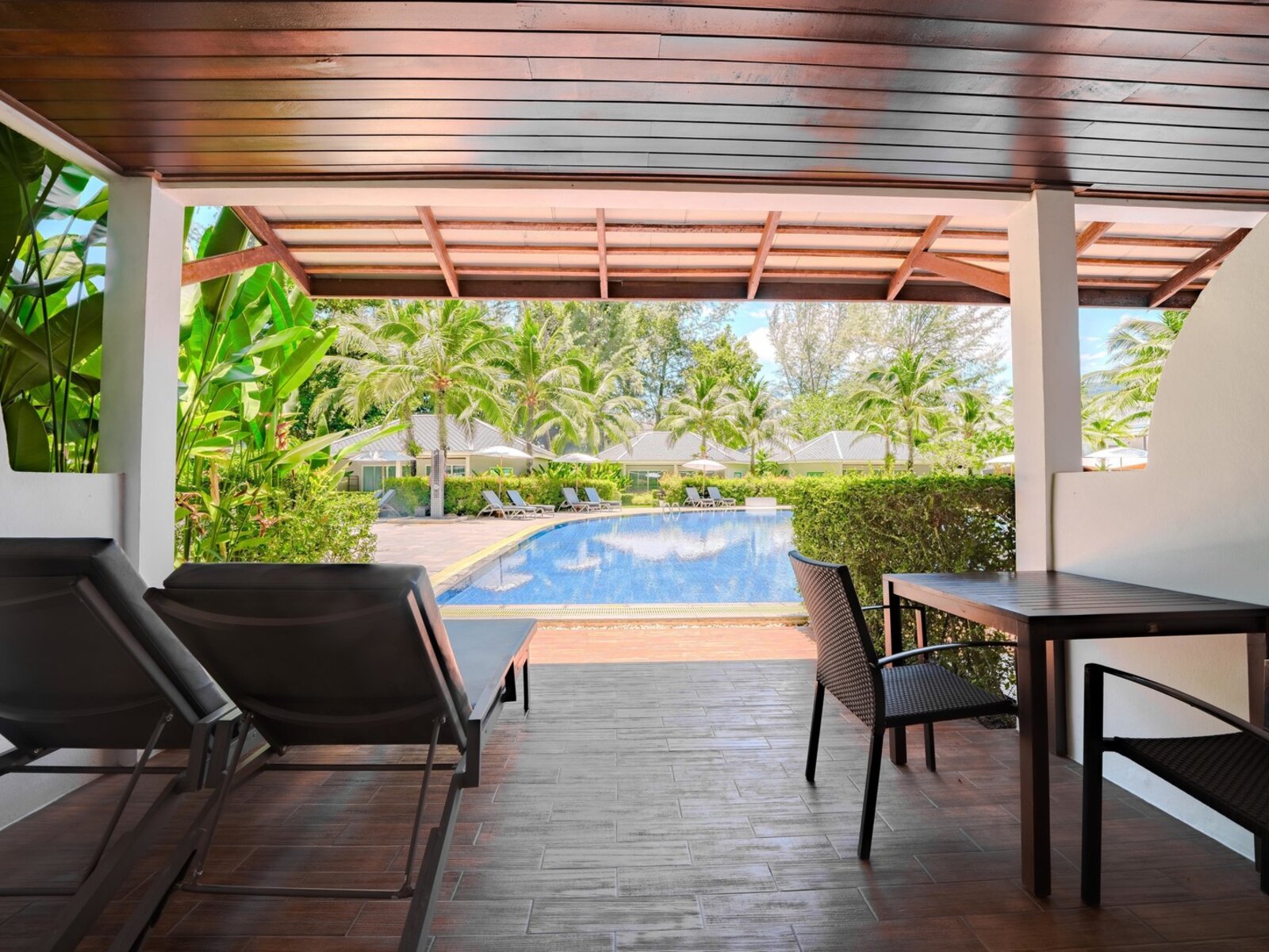 Wohnbeispiel Deluxe Pool Access (Garden Wing)
