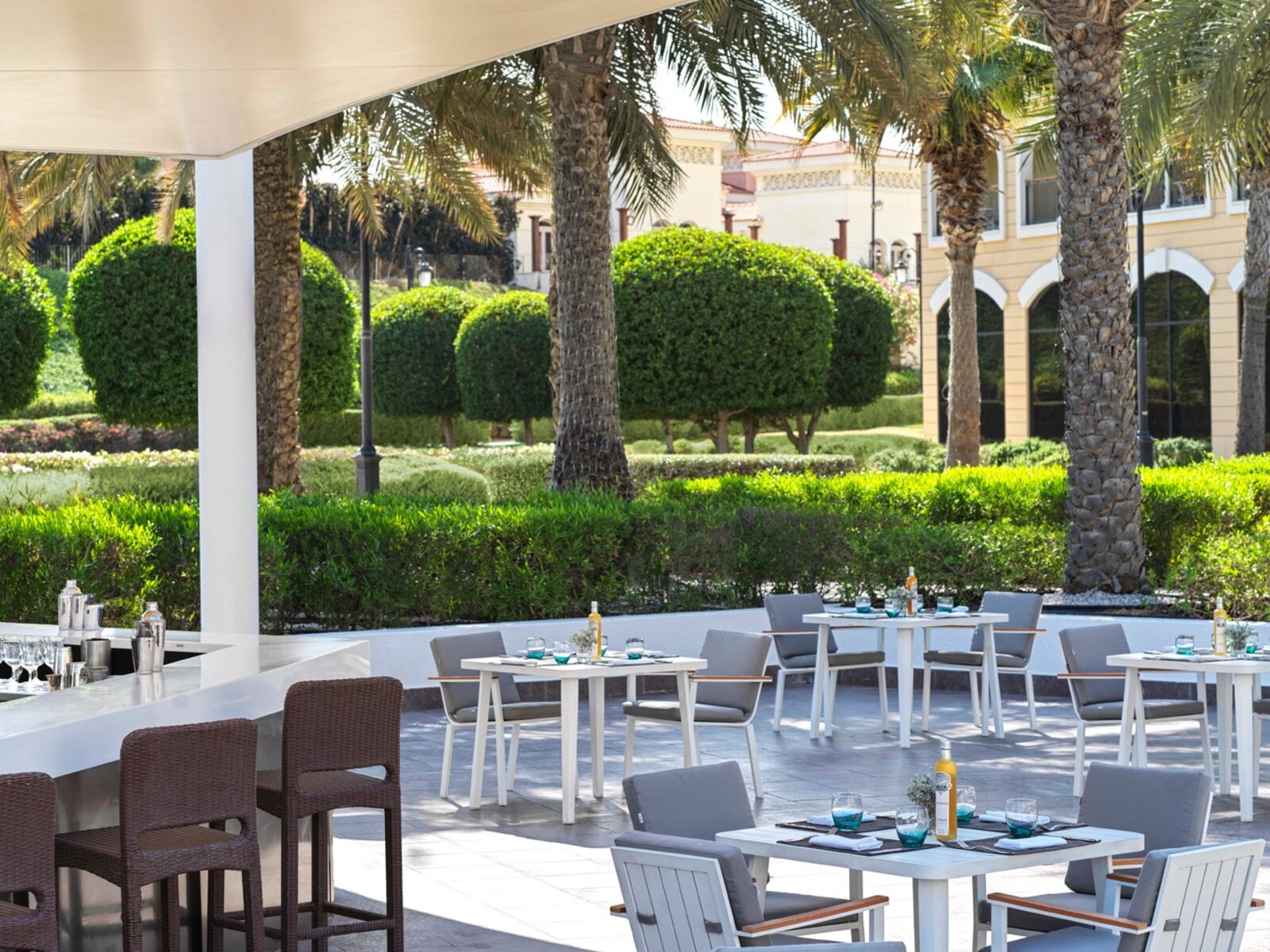 Al Fresco