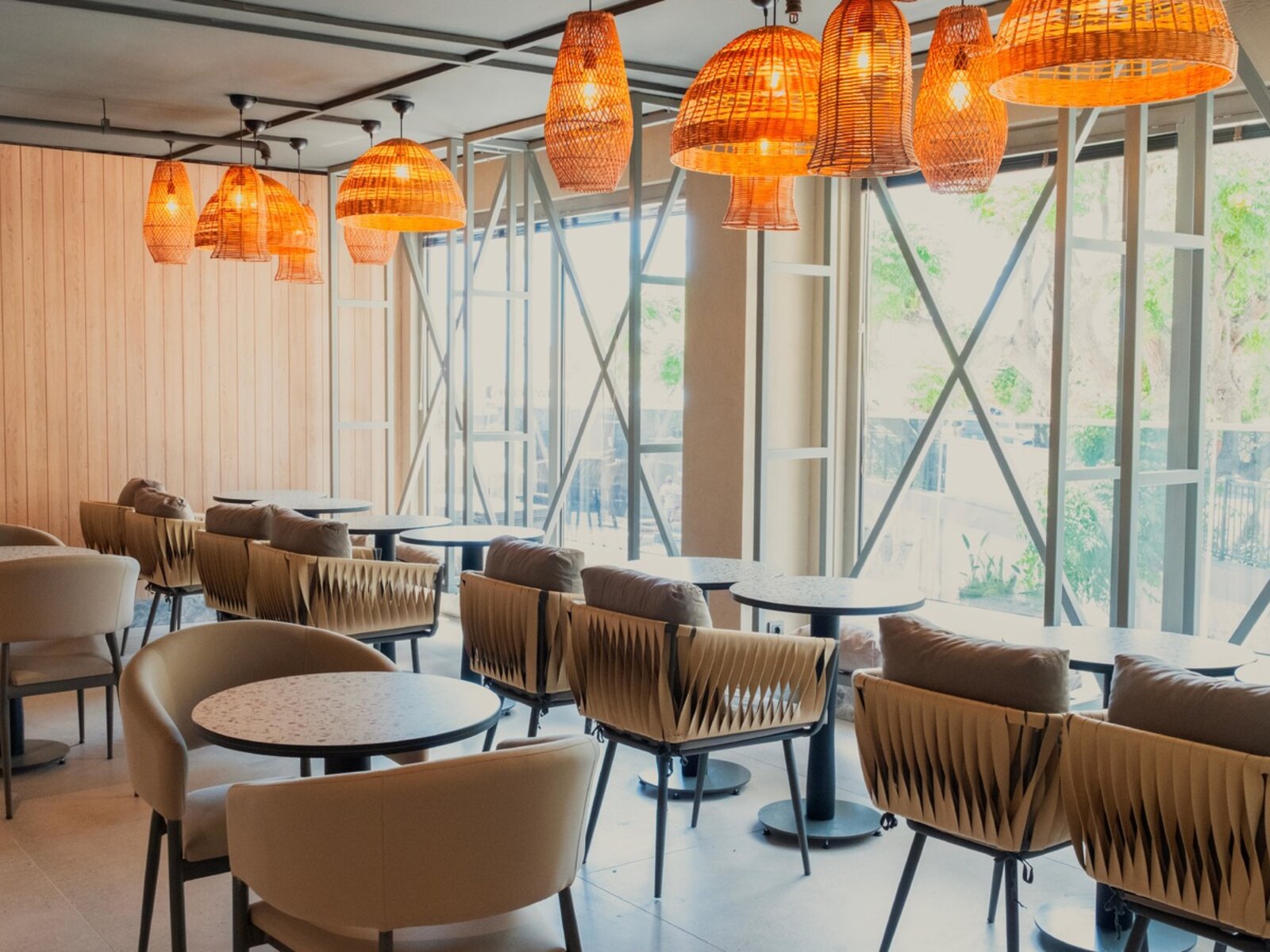 Leo's Cafe - Patisserie