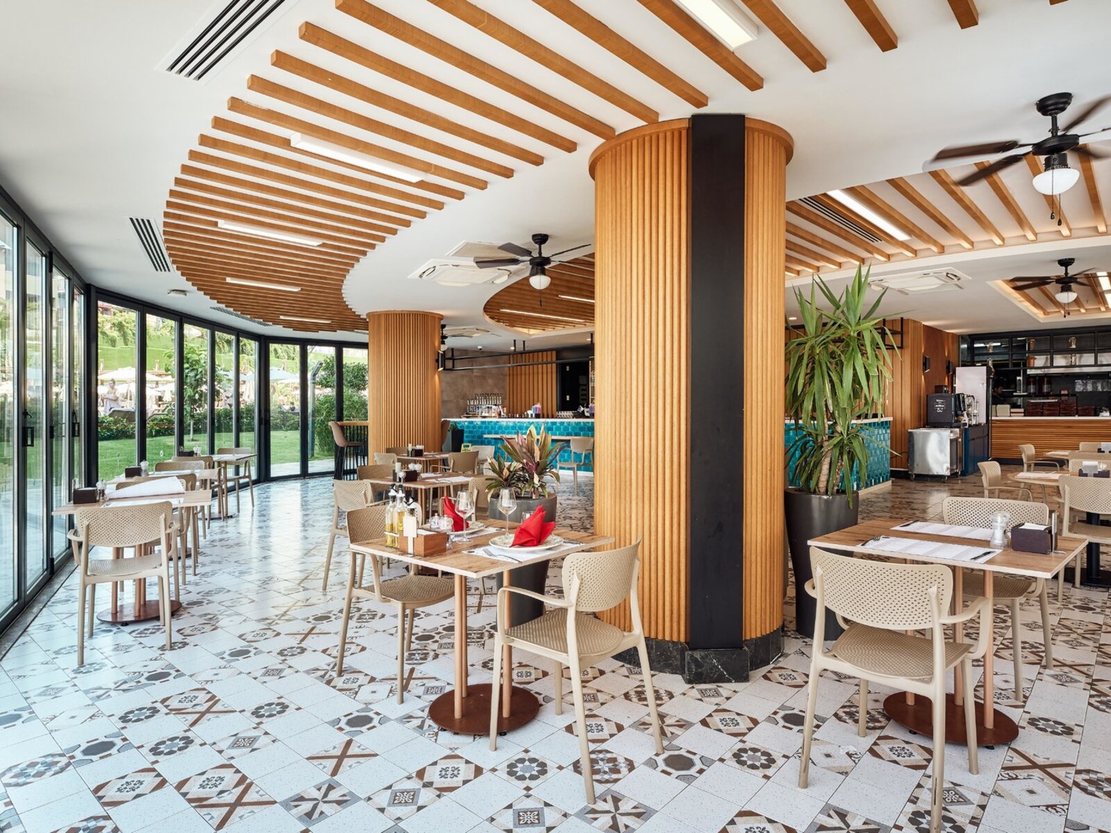 RoQa A la Carte Snack Bar