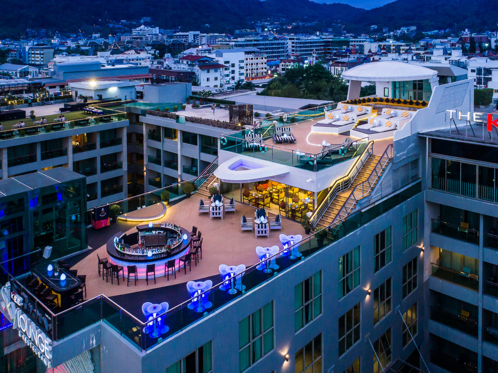 KEE Sky Lounge