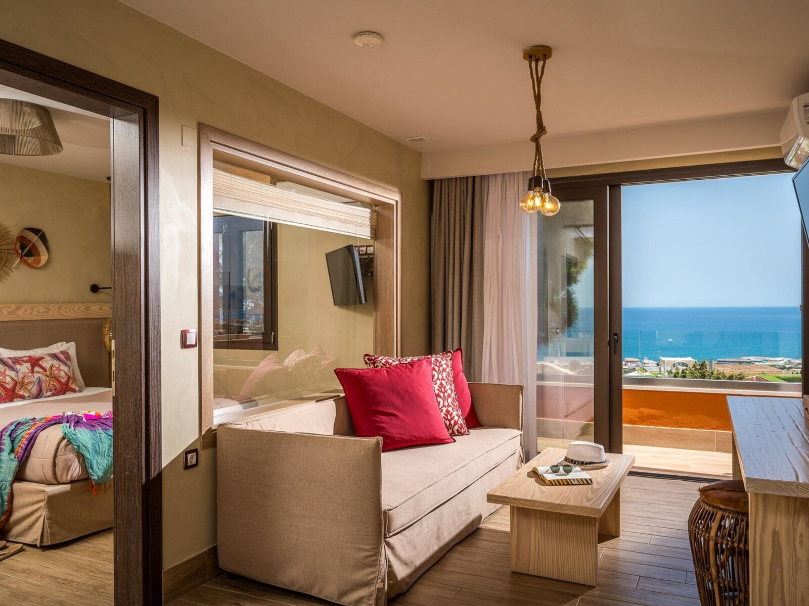 Wohnbeispiel Elite Suite with outdoor jacuzzi