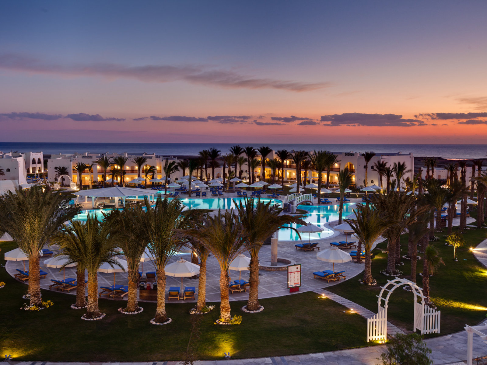 Breezes Pool Bar