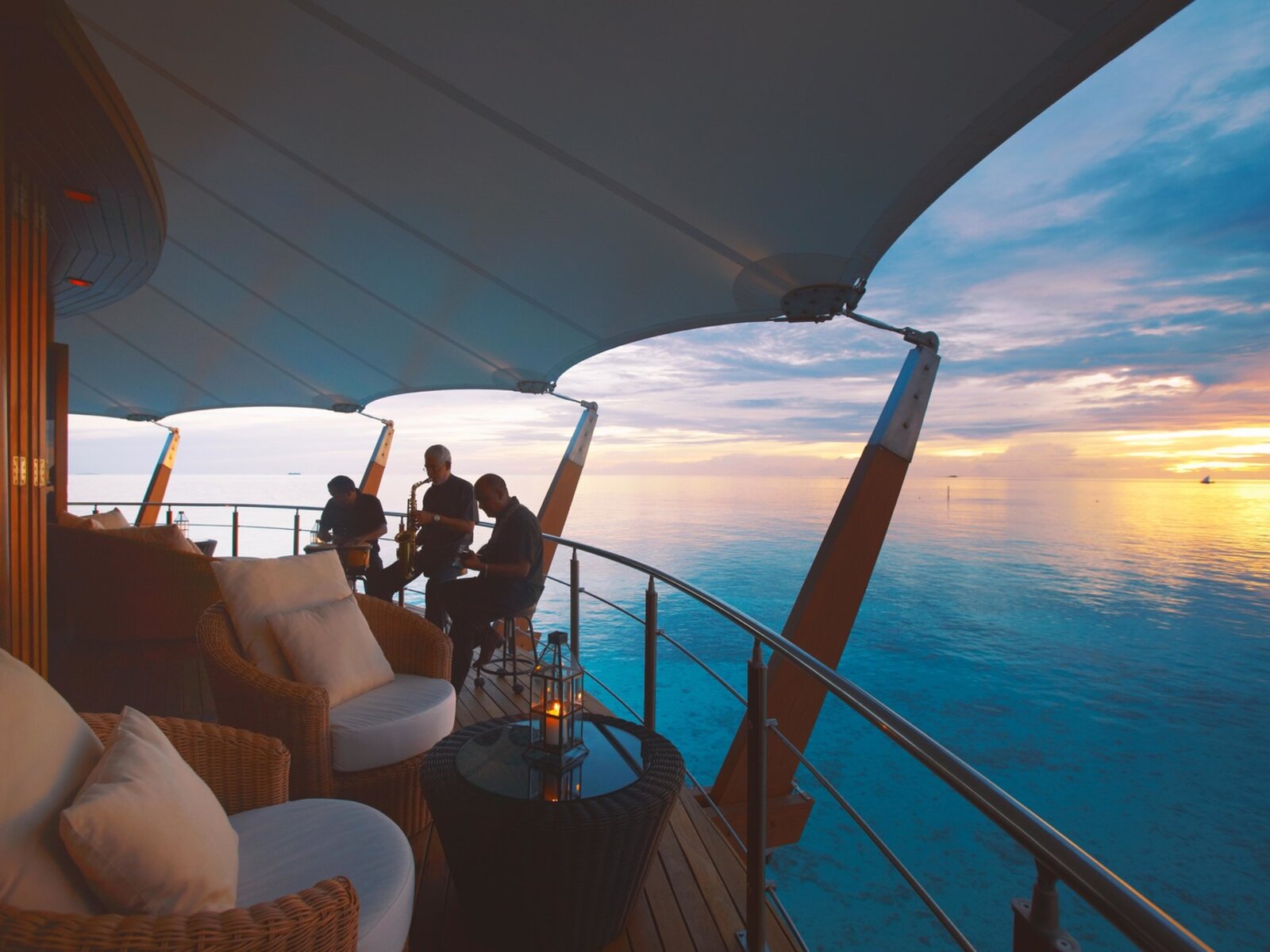 Lighthouse Lounge