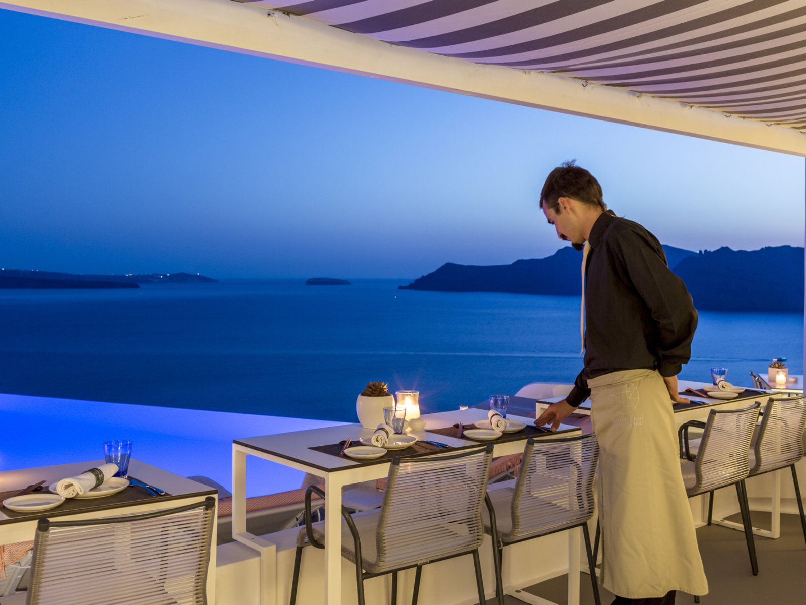 SELTZ Champagne Bar & Restaurant