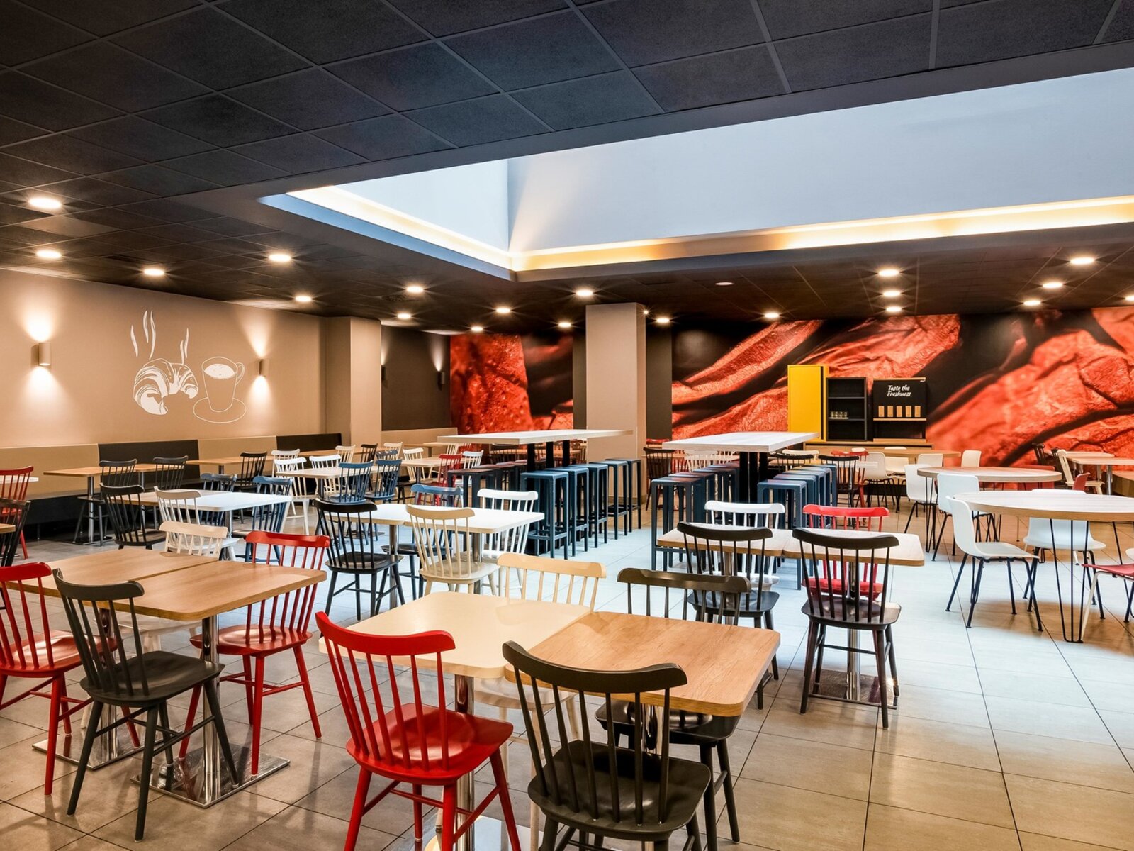 Main Ibis restaurant