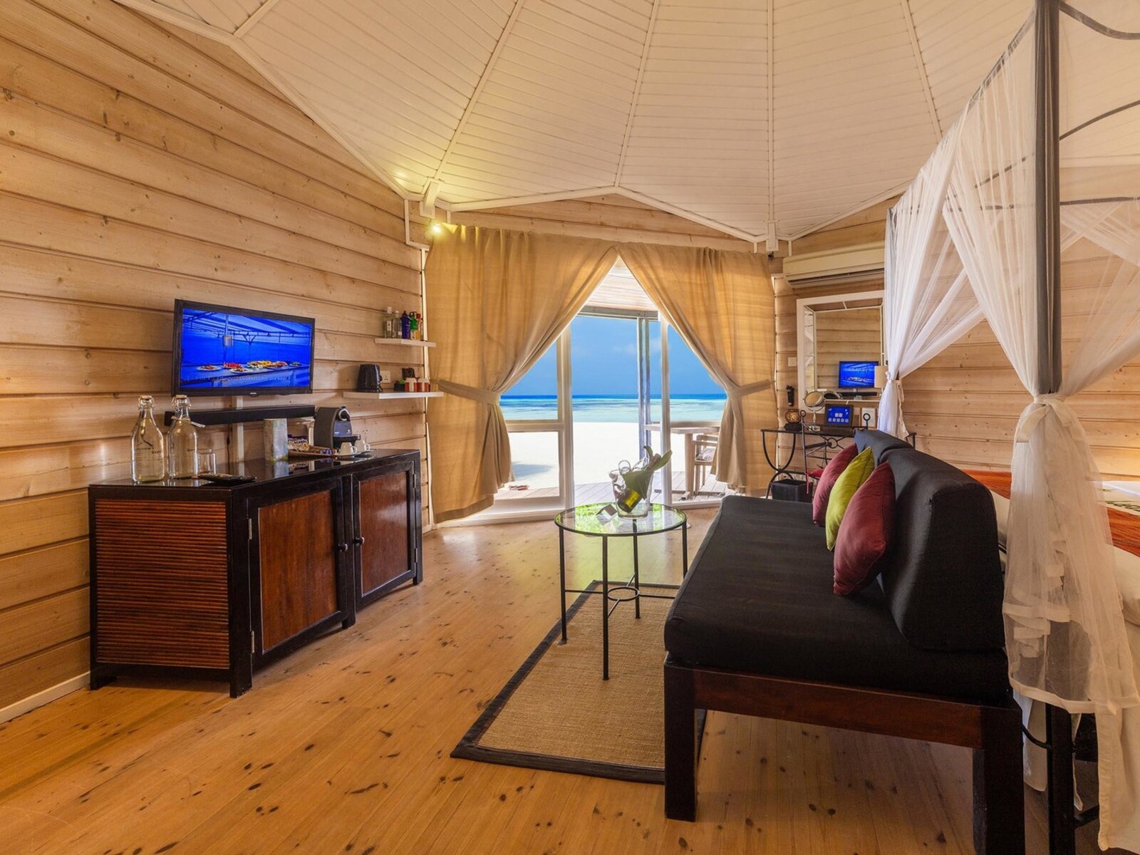 Wohnbeispiel Sangu Premium Beach Villa
