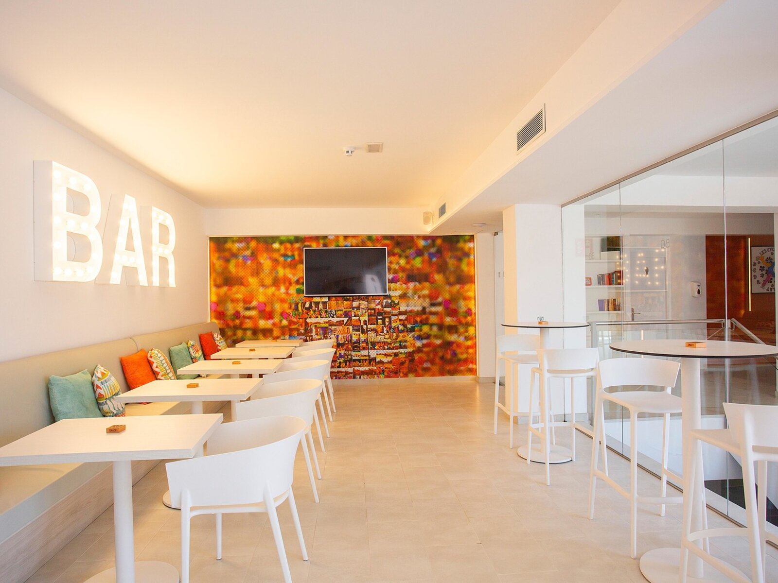 Snack Bar