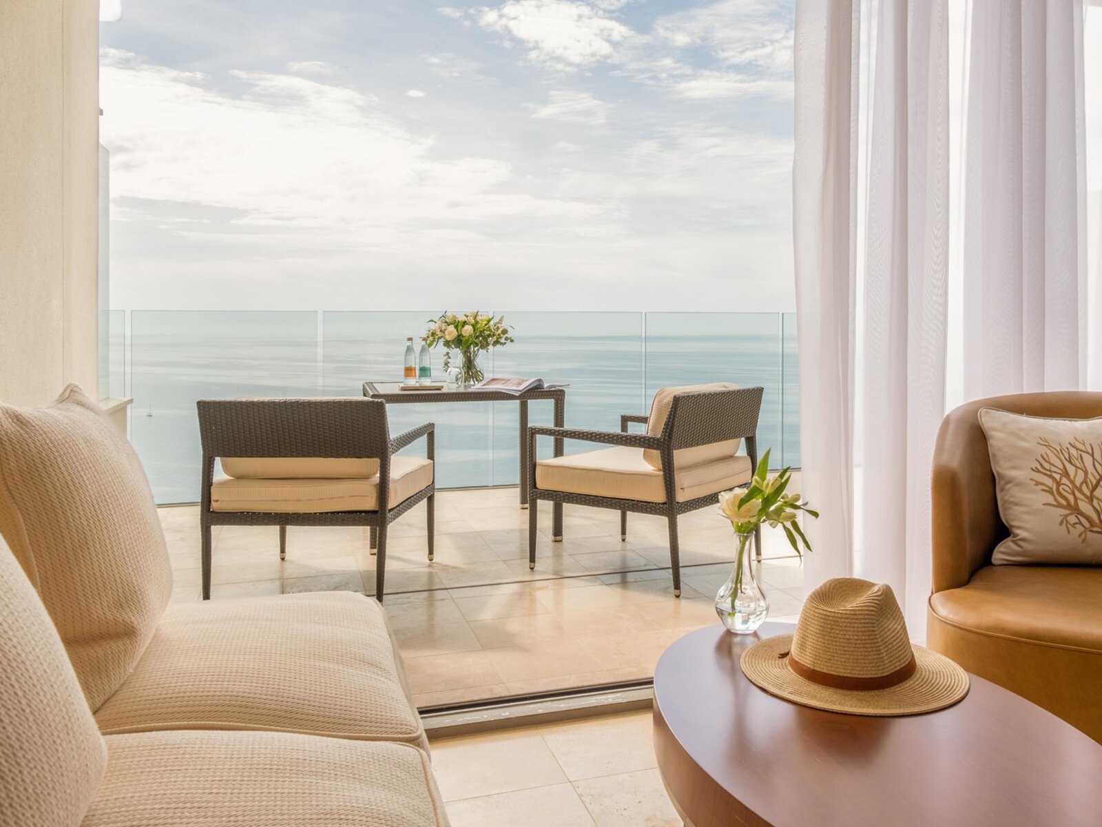 Wohnbeispiel Junior Suite Mediterranean Seaview Grand Terrace