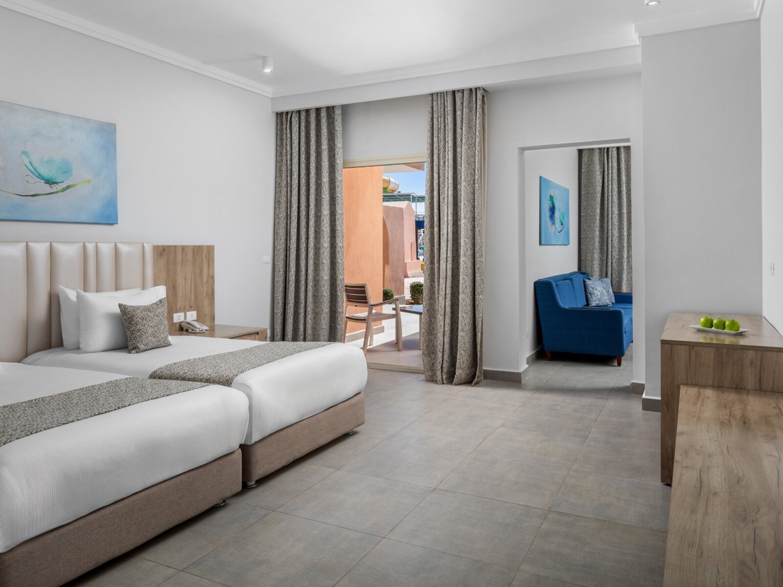 Family 2 Bedrooms Pool View