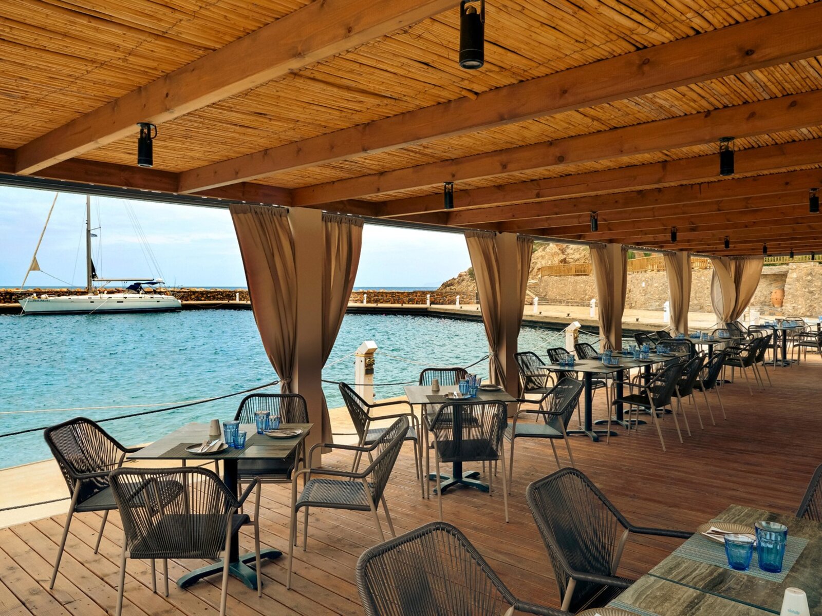 Mezedaki-Greek Tavern