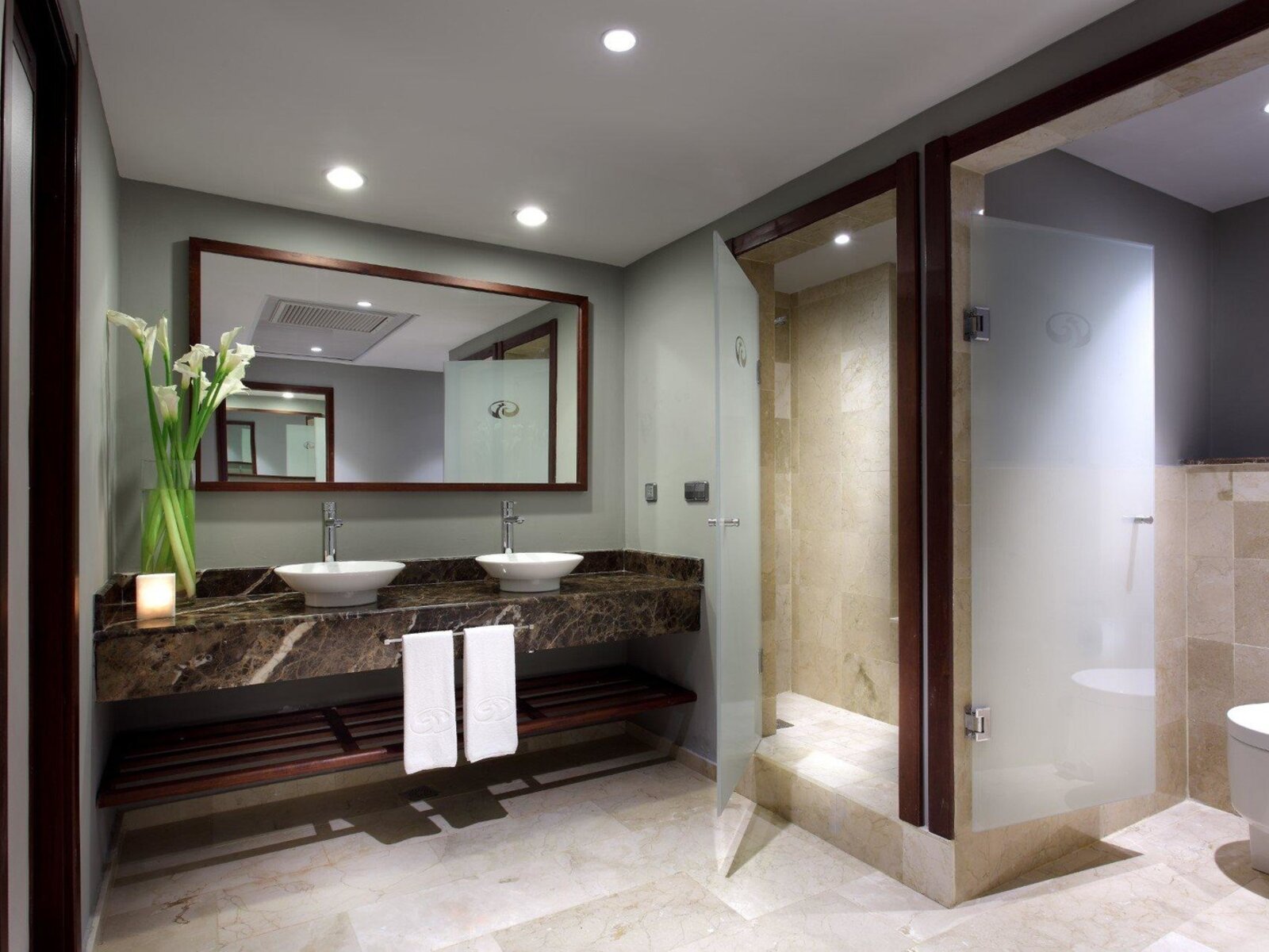 Wohnbeispiel Rooftop Jacuzzi Terrace Junior Suite