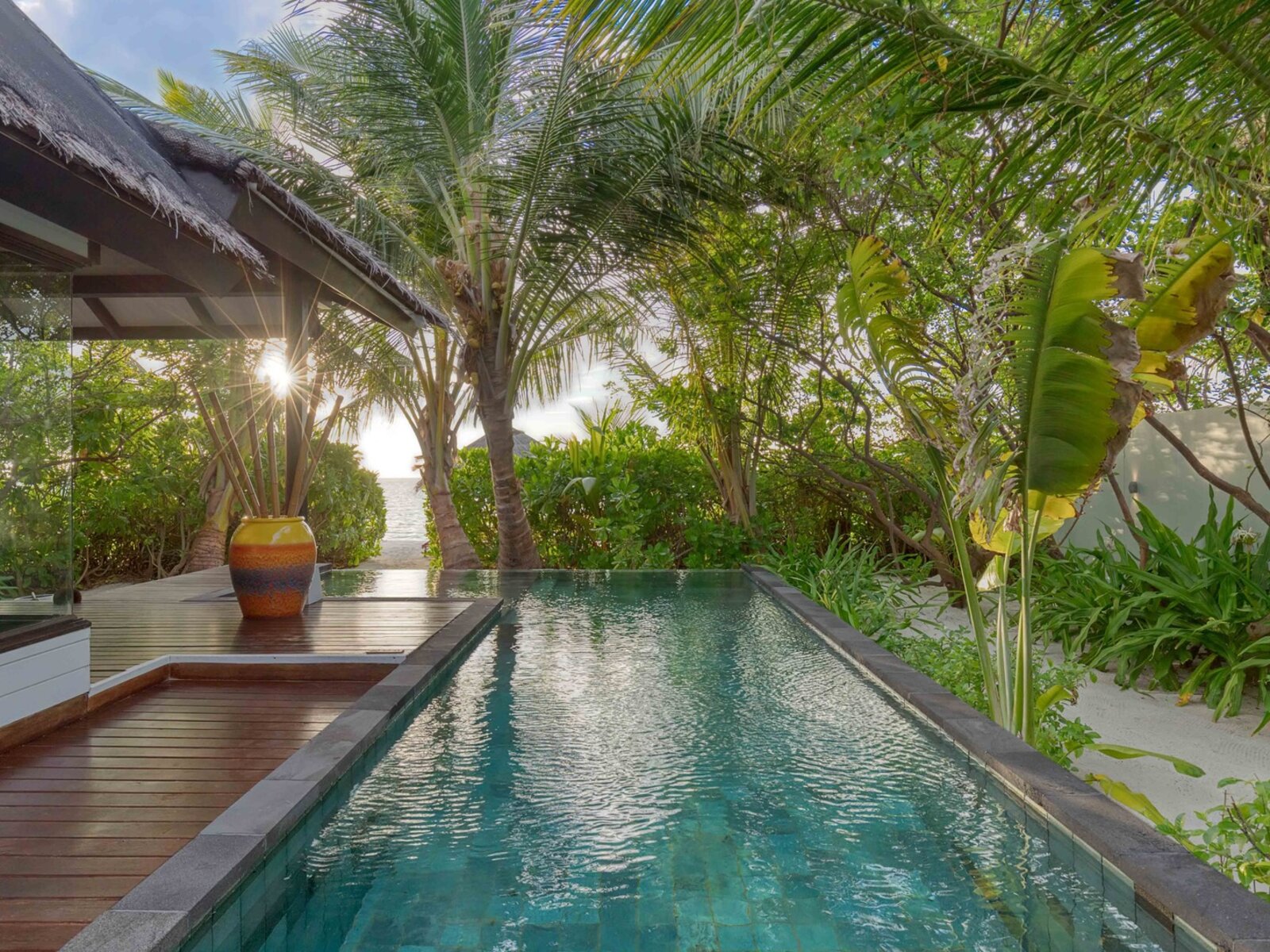 Wohnbeispiel Earth Pool Pavilion Two Bedroom Suite