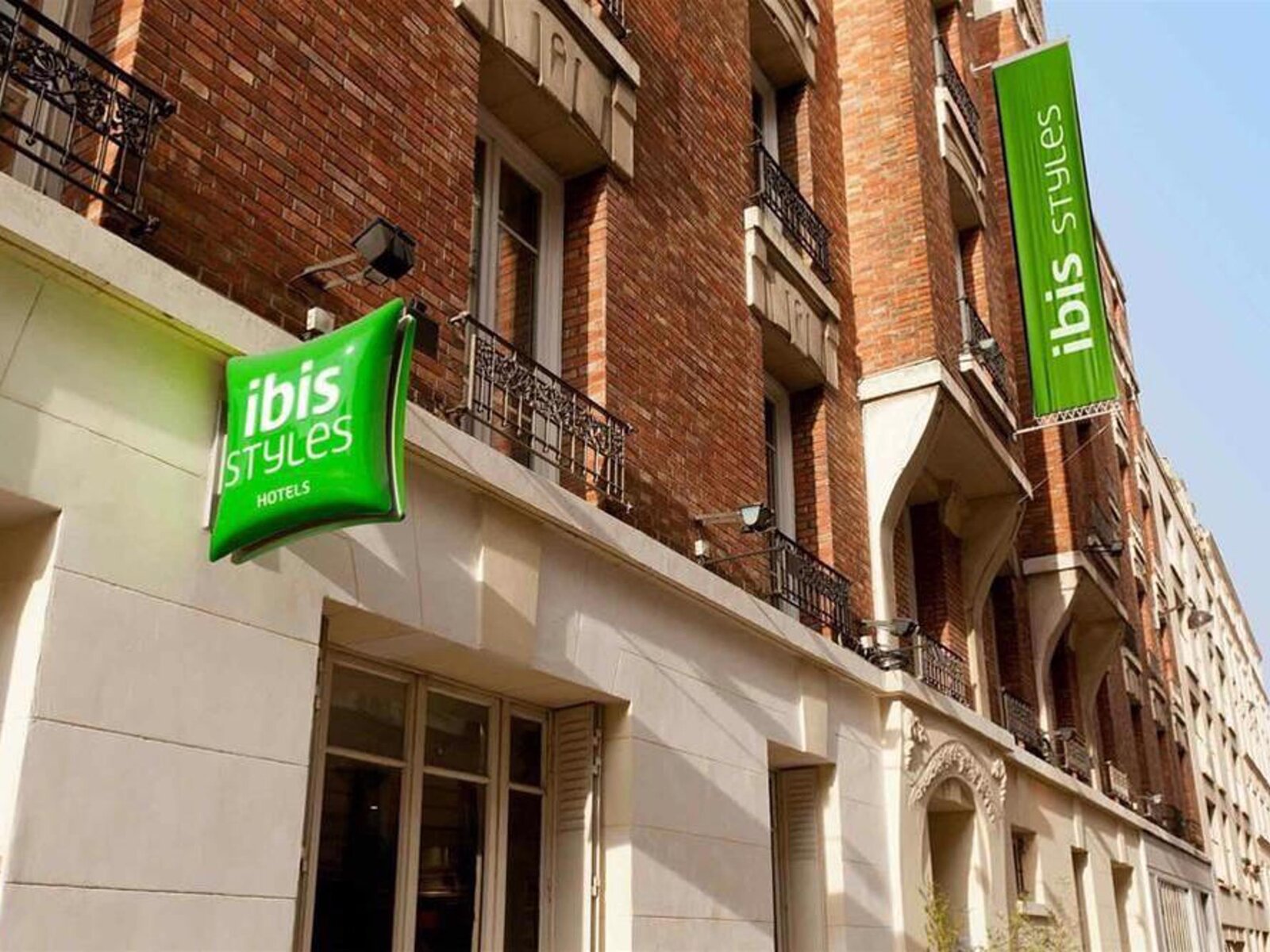 hotel ibis styles paris pigalle montmartre