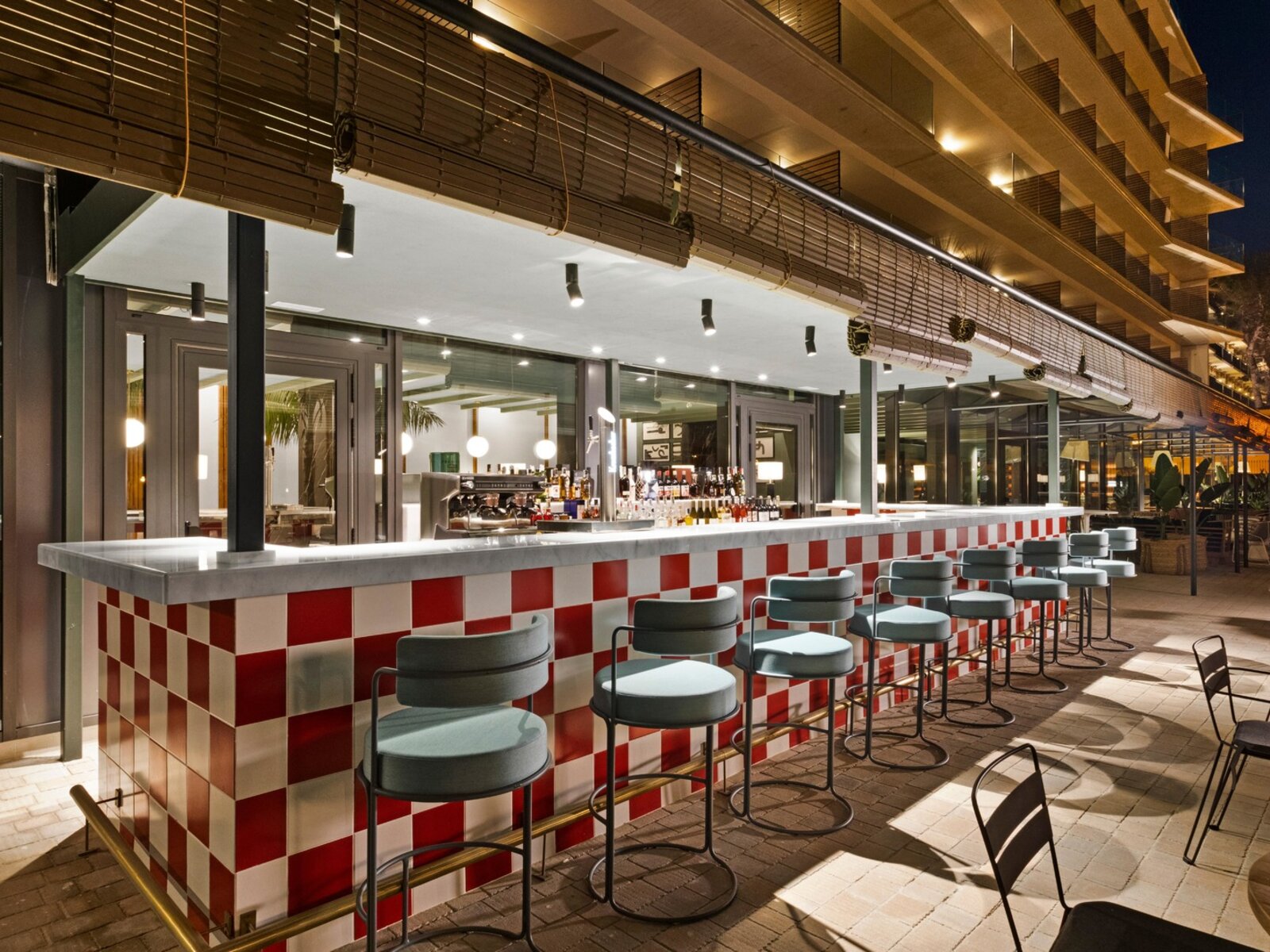 Aire Pool Bar