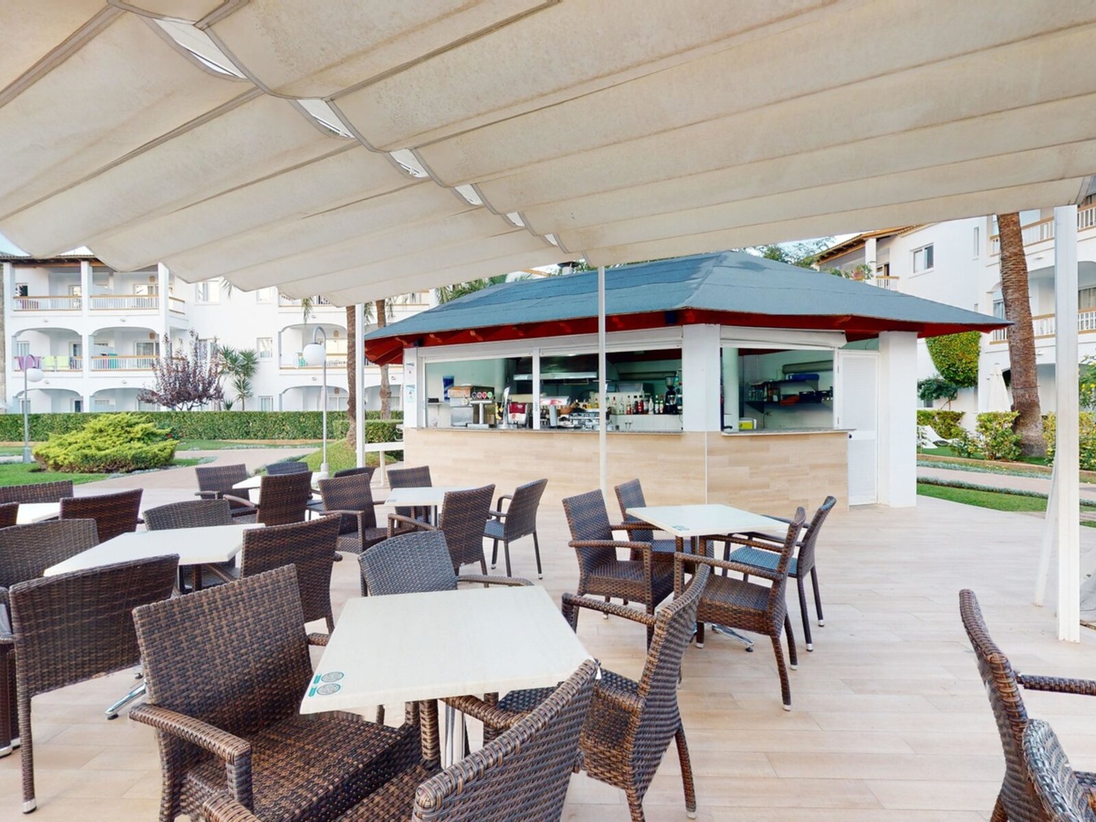 Fresc Pool Bar