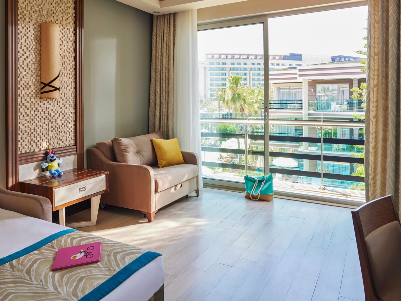 Wohnbeispiel Suite Superior Lagoon Partial Sea View for Family