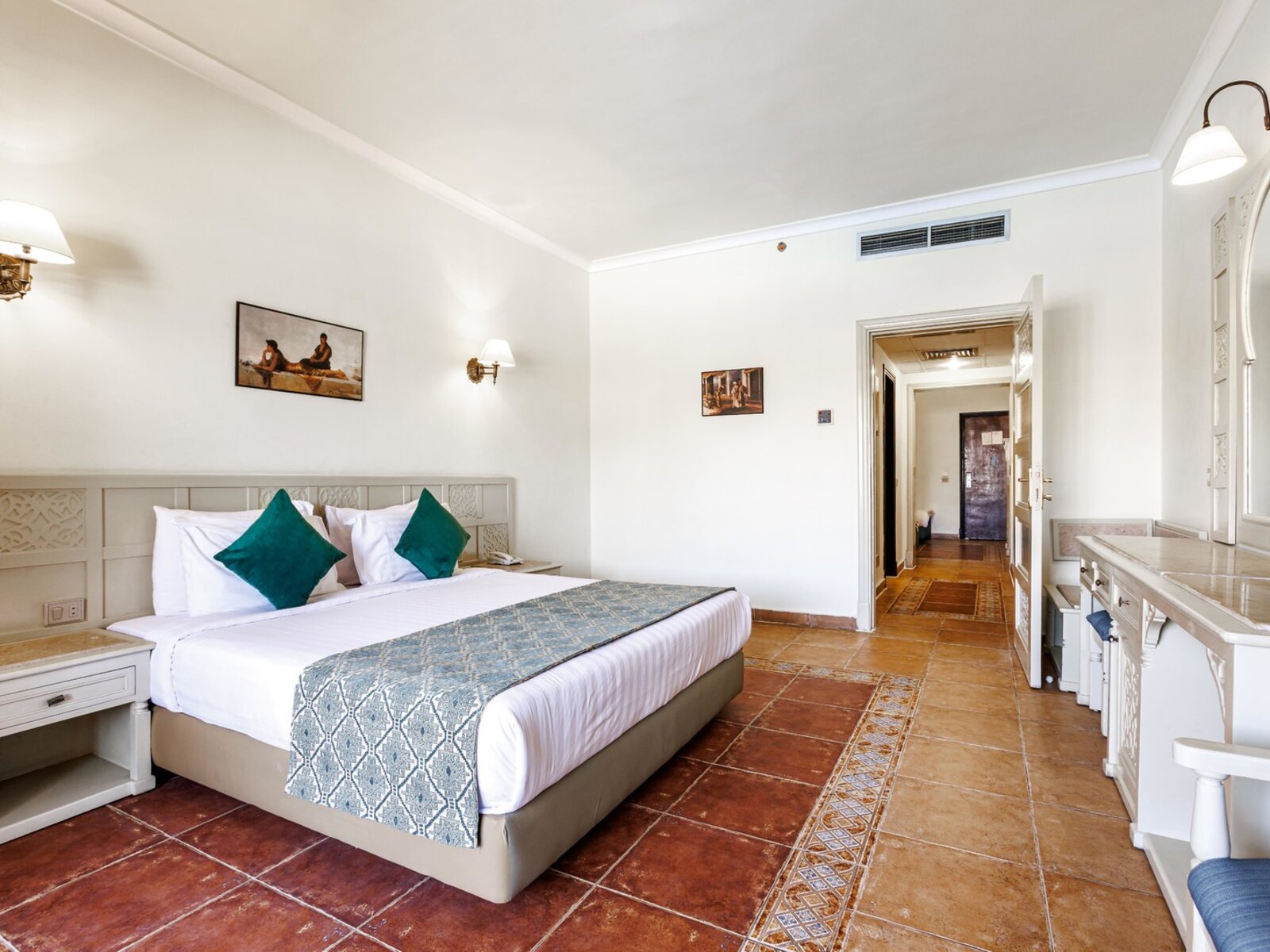 Wohnbeispiel Family Pool View Suite