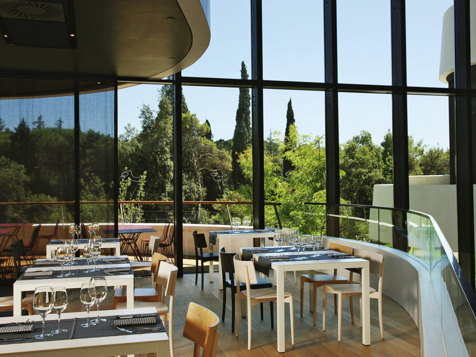 Restaurant ON