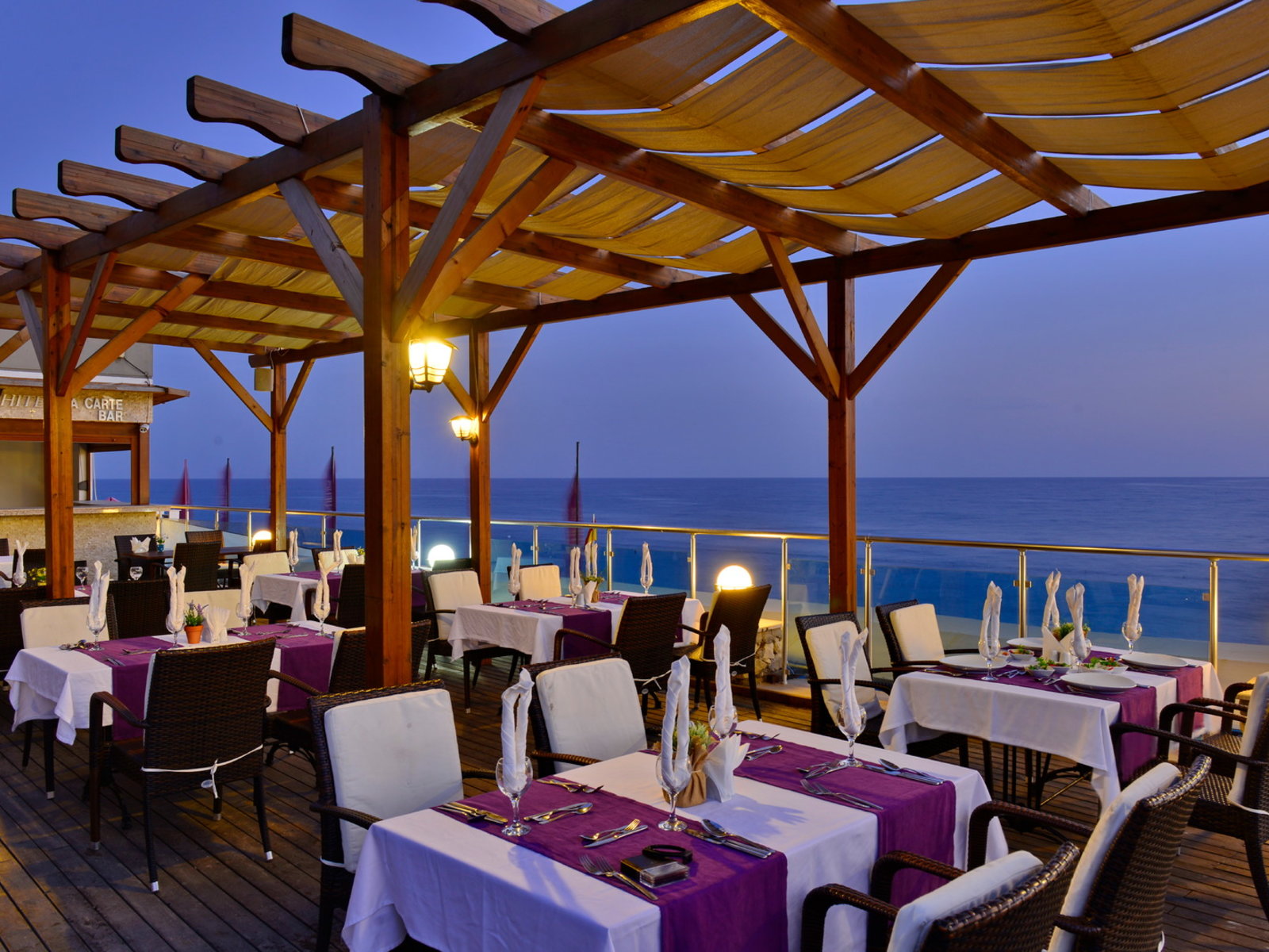 AKDENİZ ALACARTE RESTAURANT